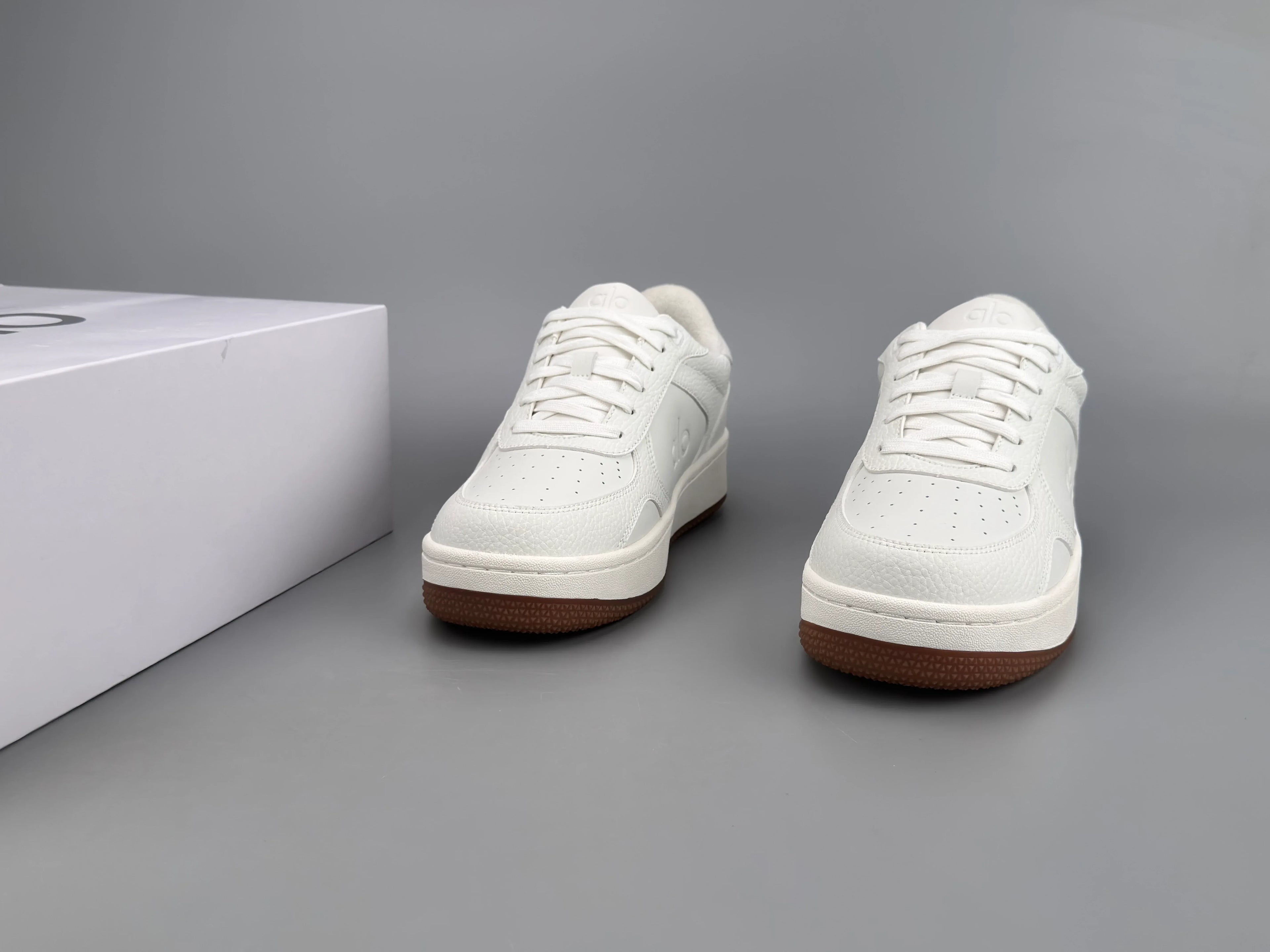 Alo Yoga Recovery Mode Sneakers