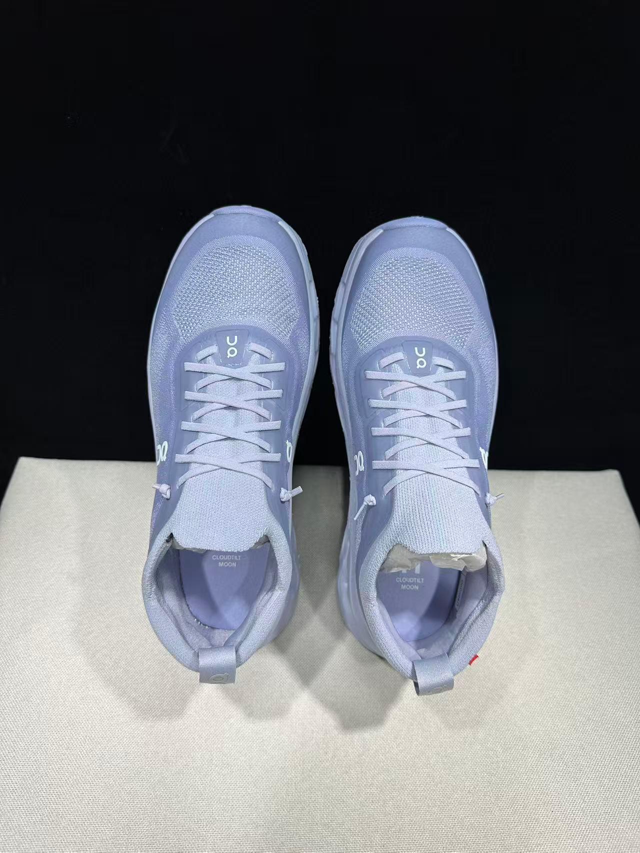 ON Cloudtilt Moon Racing Shoes - SenopekooCLO