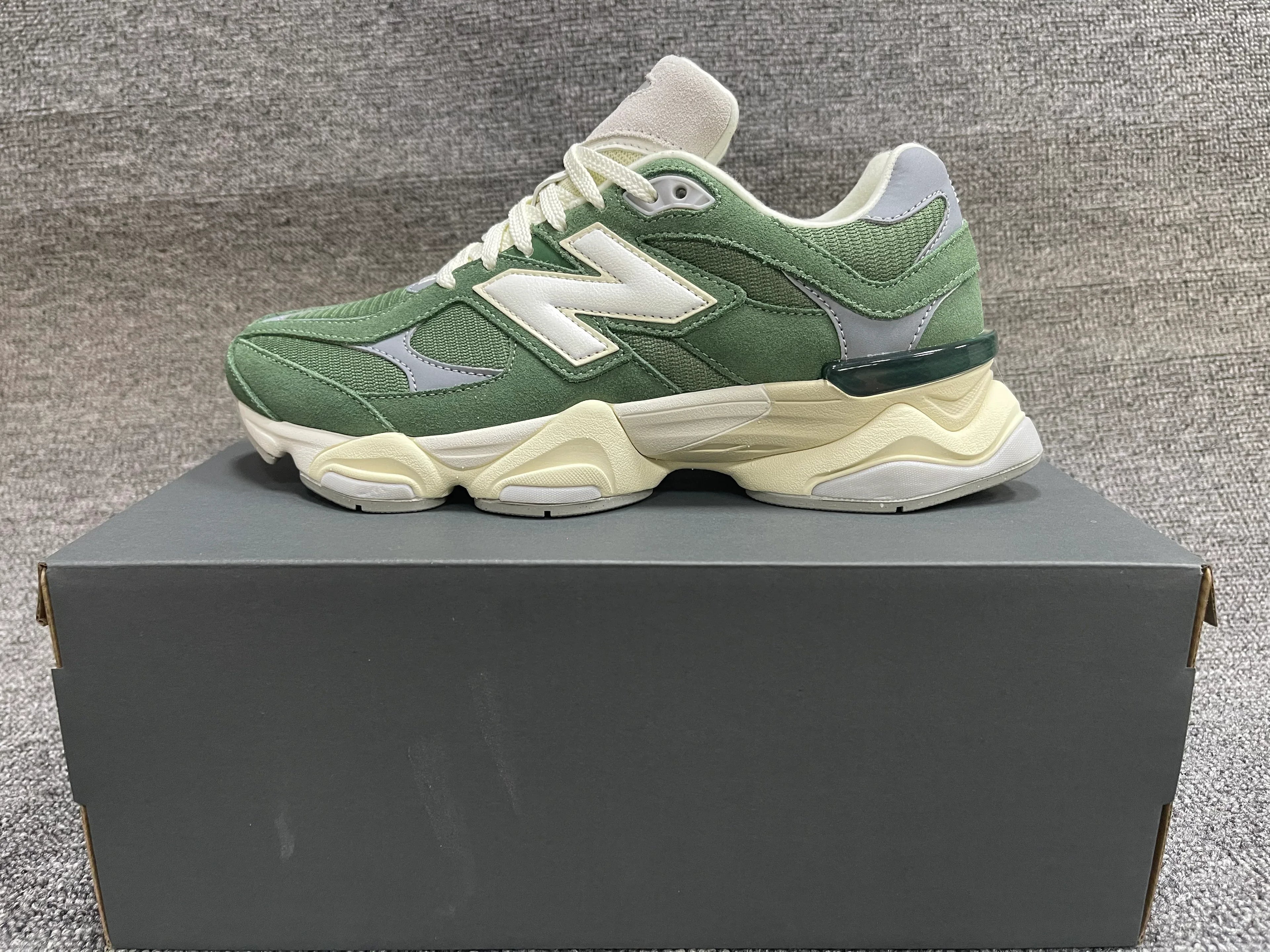 New Balance 9060C-2 Sneakers - SenopekooCLO