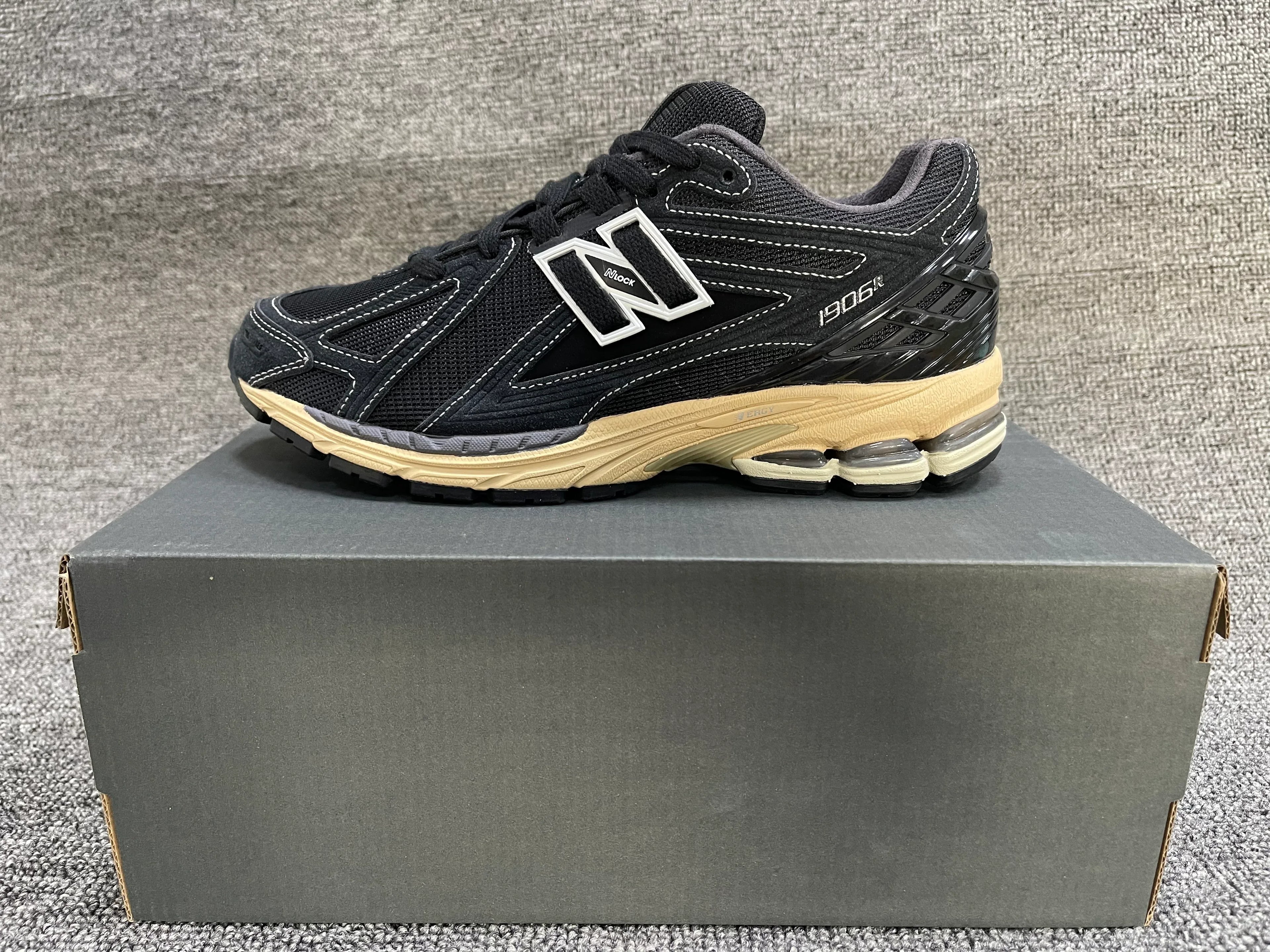 New Balance 1906R-2 Sneakers - SenopekooCLO