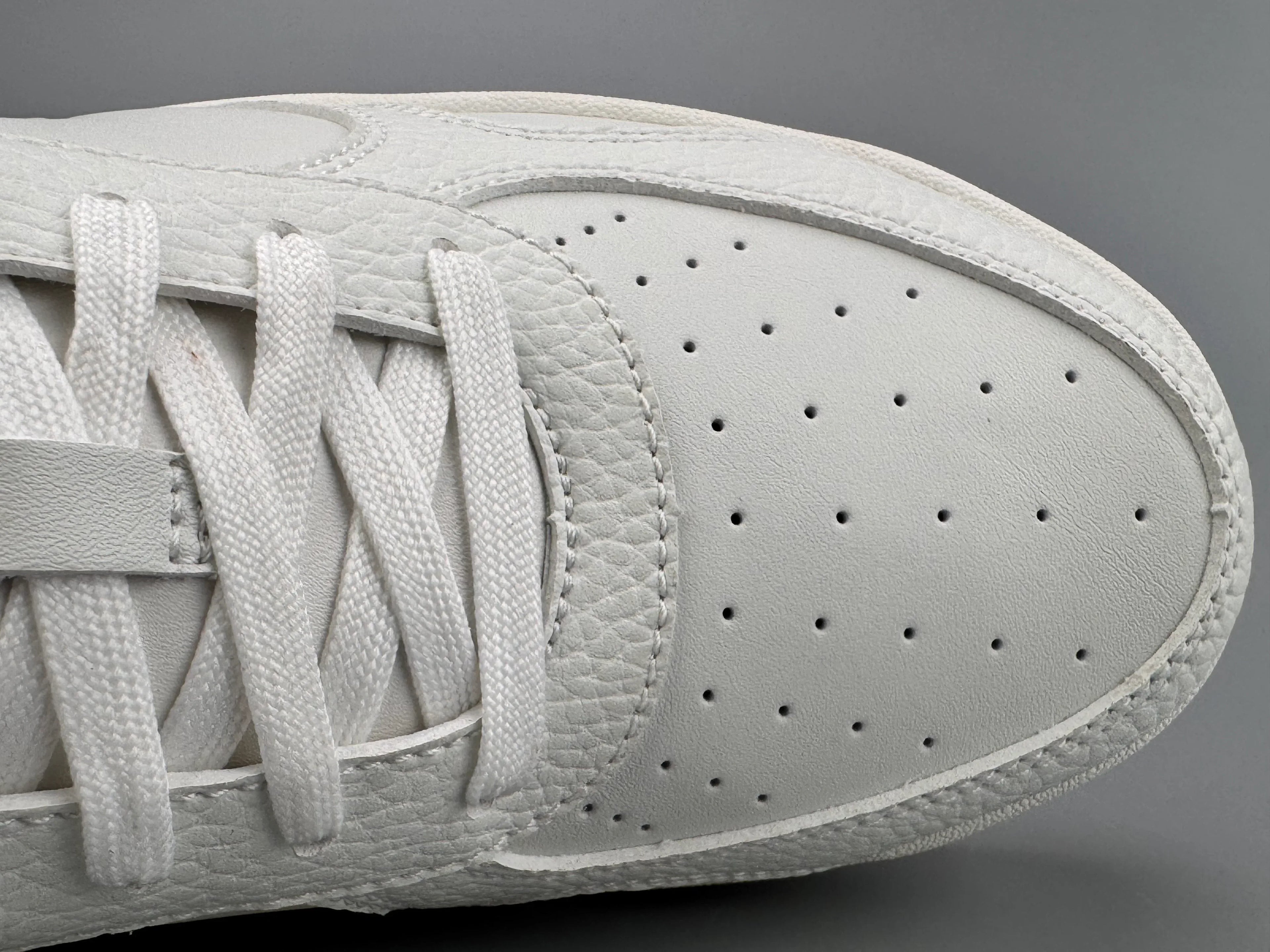 Alo Yoga Recovery Mode Sneakers