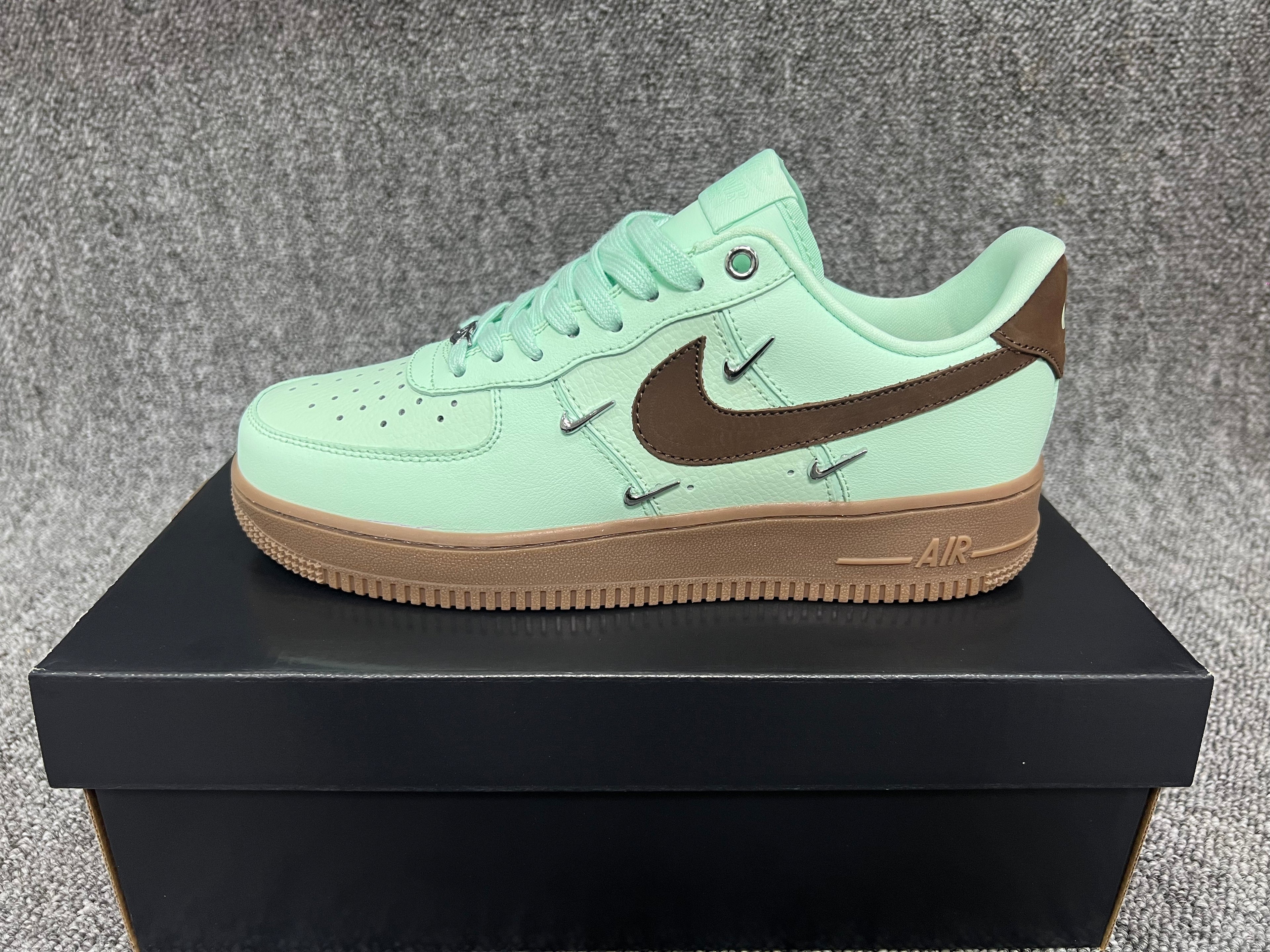 Nike Air Force 1 Sneaker-2
