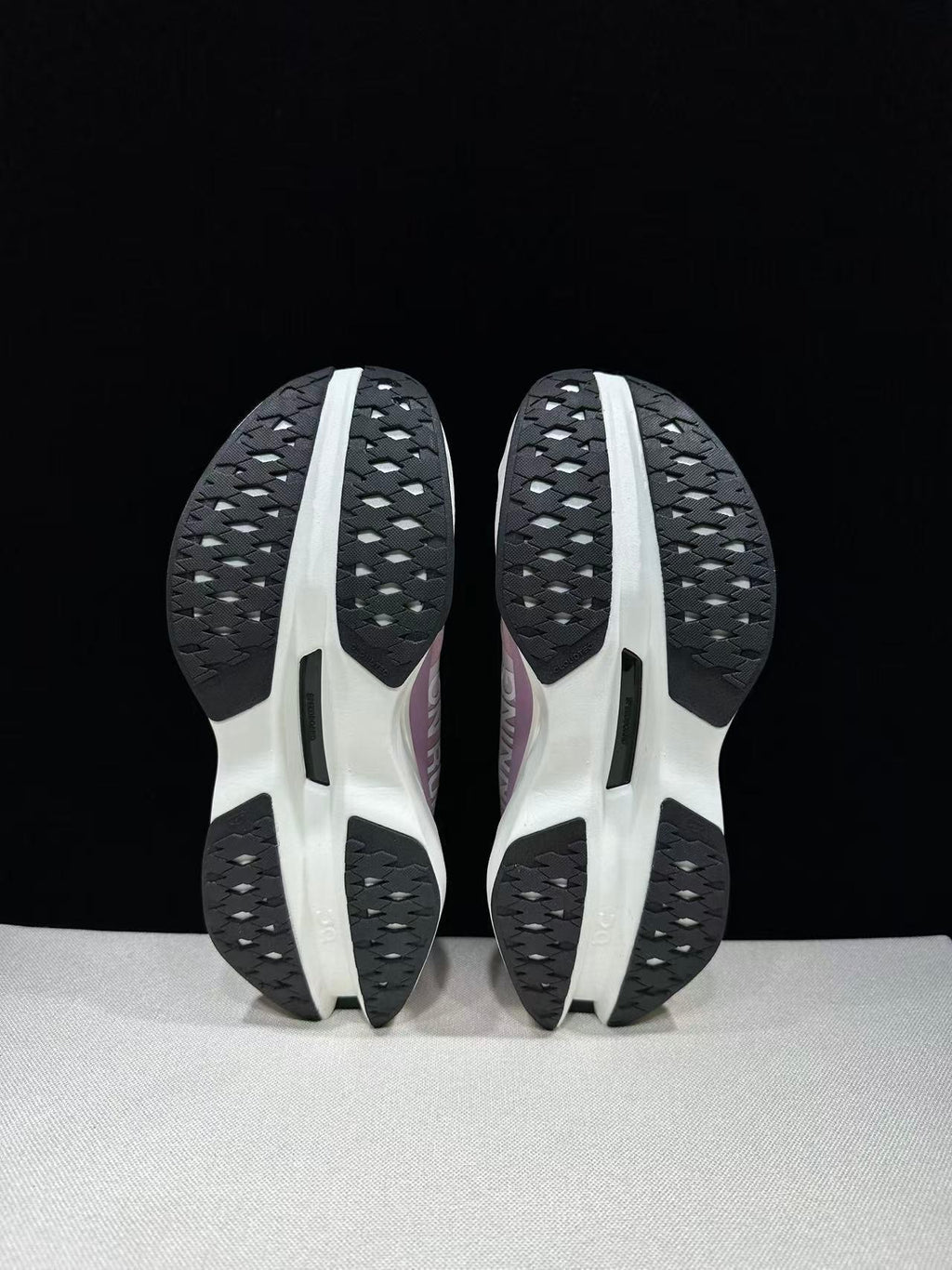 On Cloudboom MAX Racing Shoes - SenopekooCLO