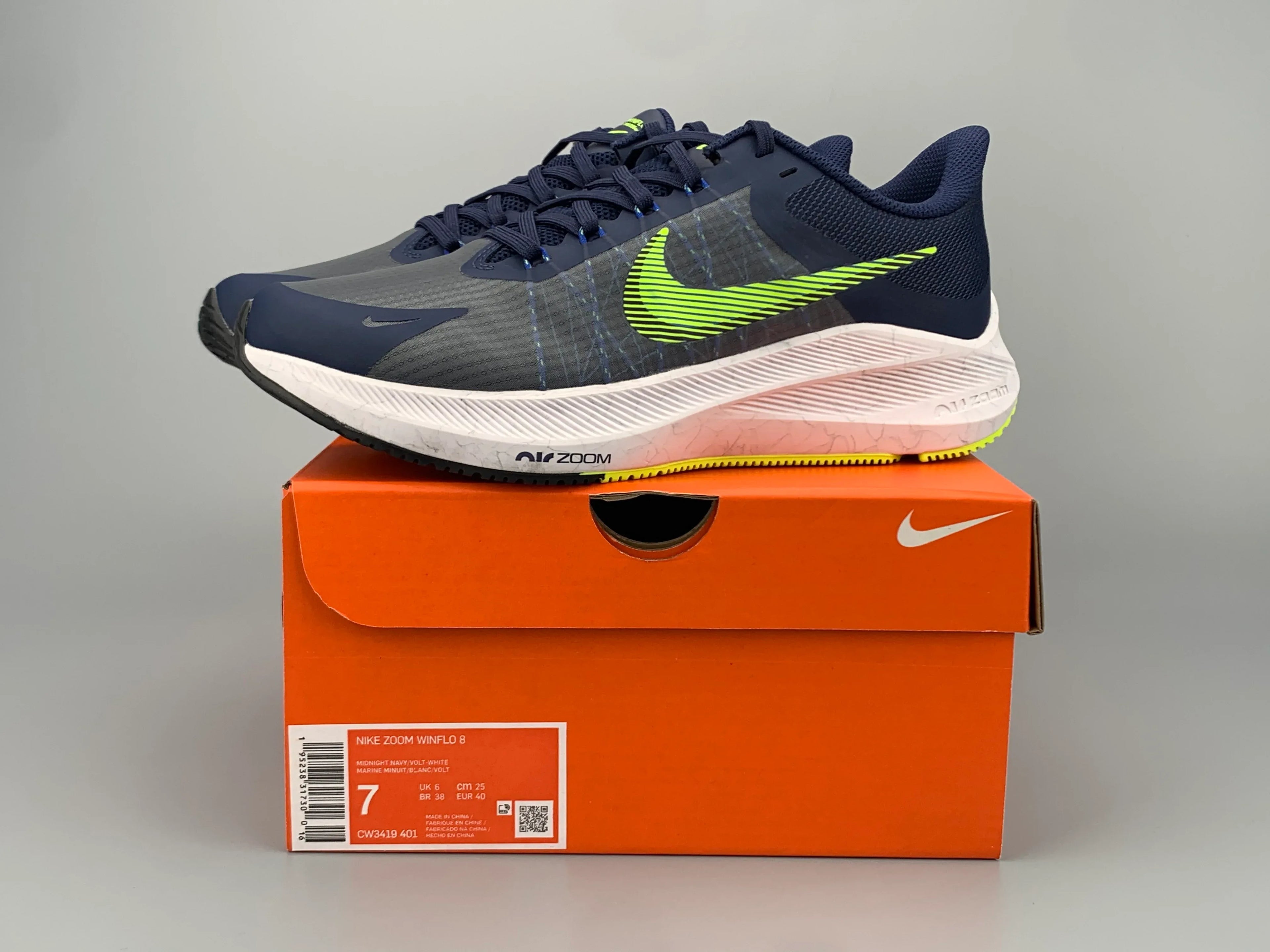 Nike Air Zoom Winflo 8 Running Shoes
