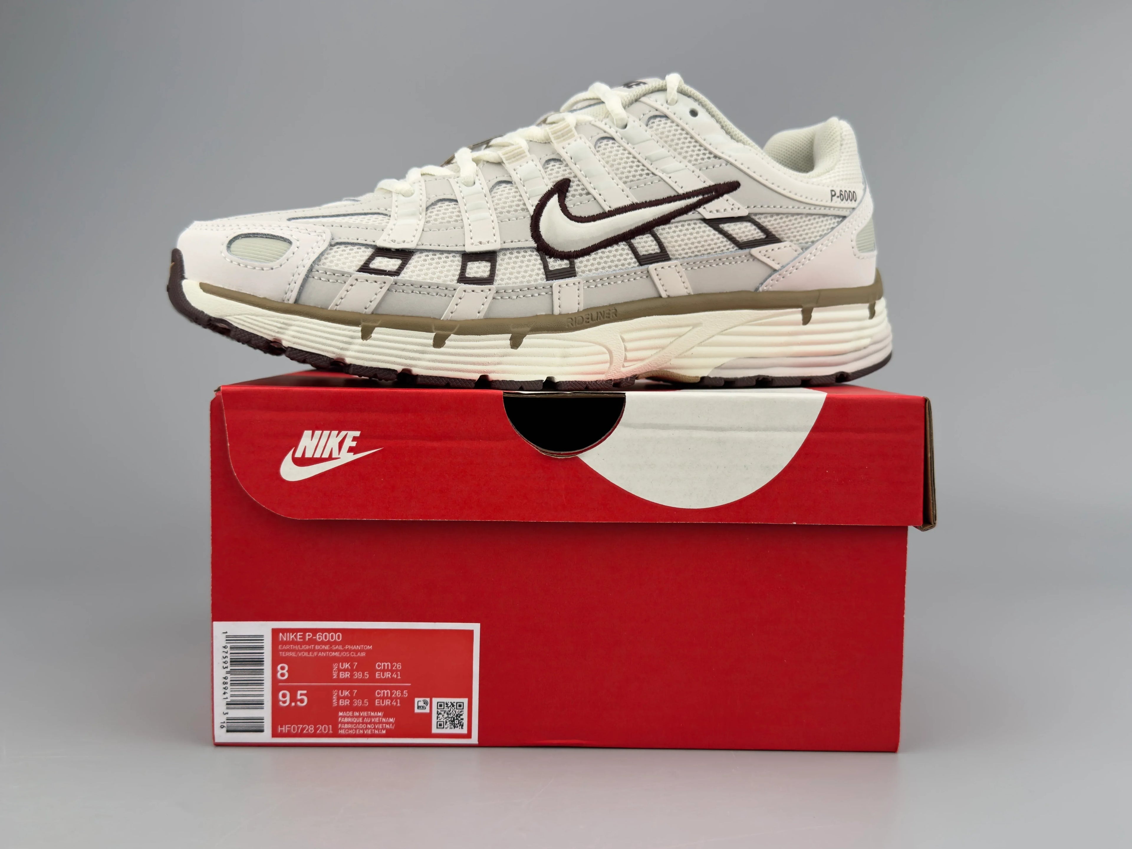 Nike Wmns P-6000 Essential Shoes