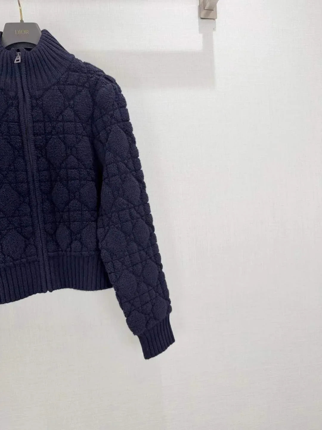 Unisex Quilted Jacket - SenopekooCLO