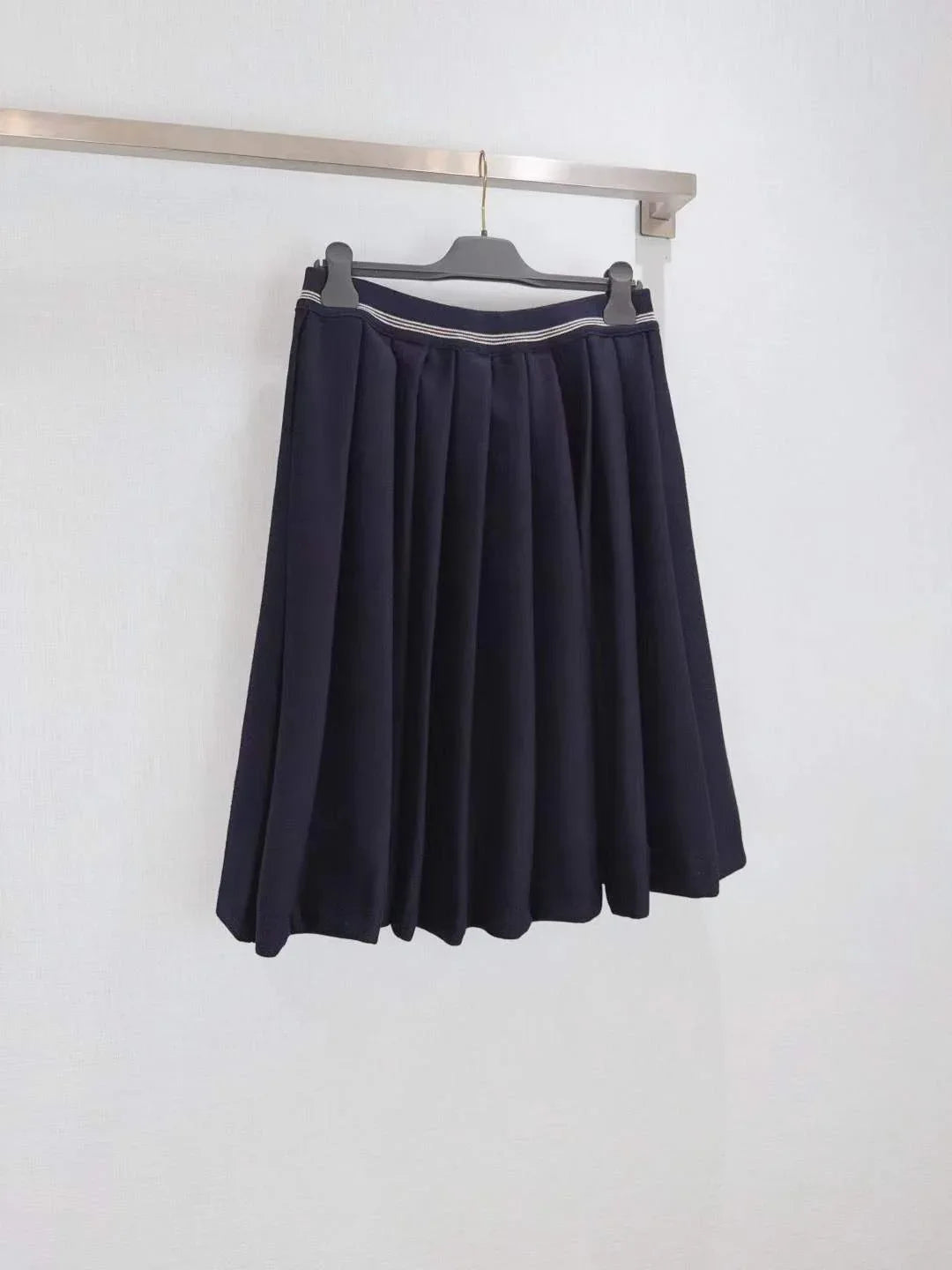 Women's Classic A-Line Midi Skirt with Elastic Waist and Flowy Silhouette - SenopekooCLO