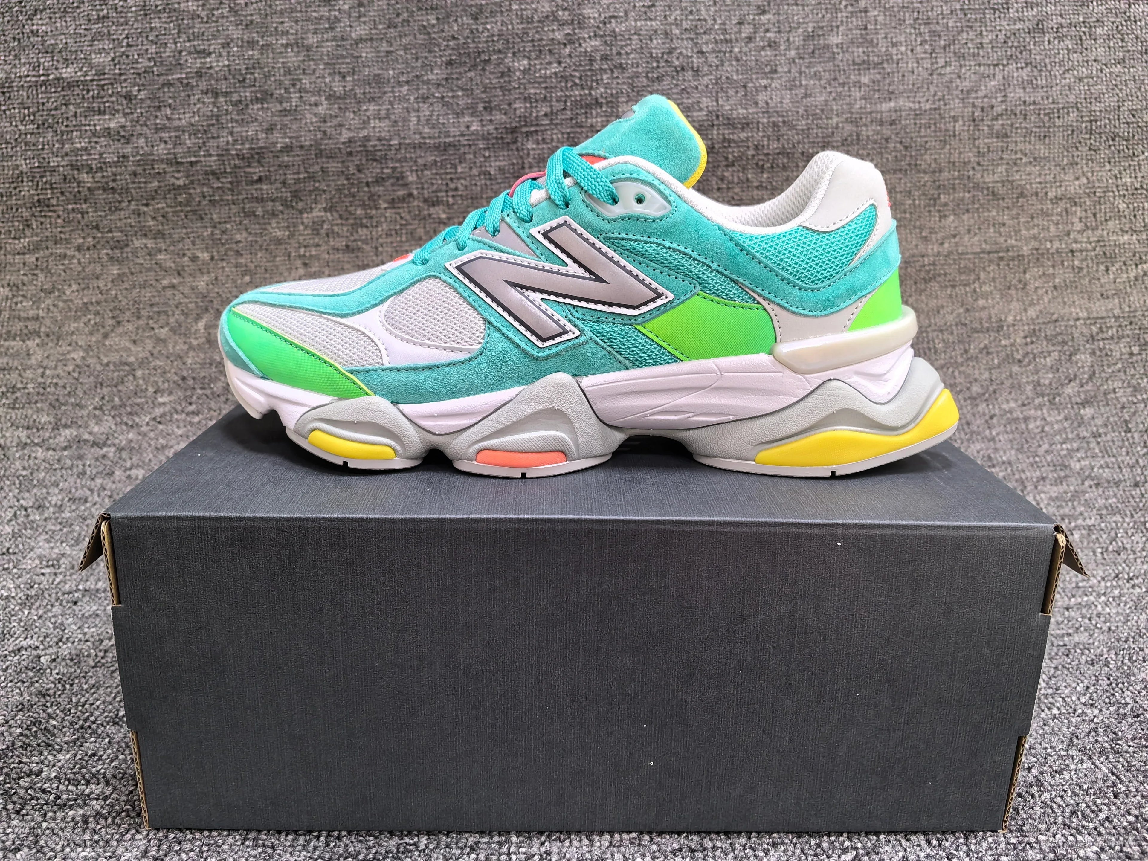 New Balance 9060C-2 Sneakers - SenopekooCLO