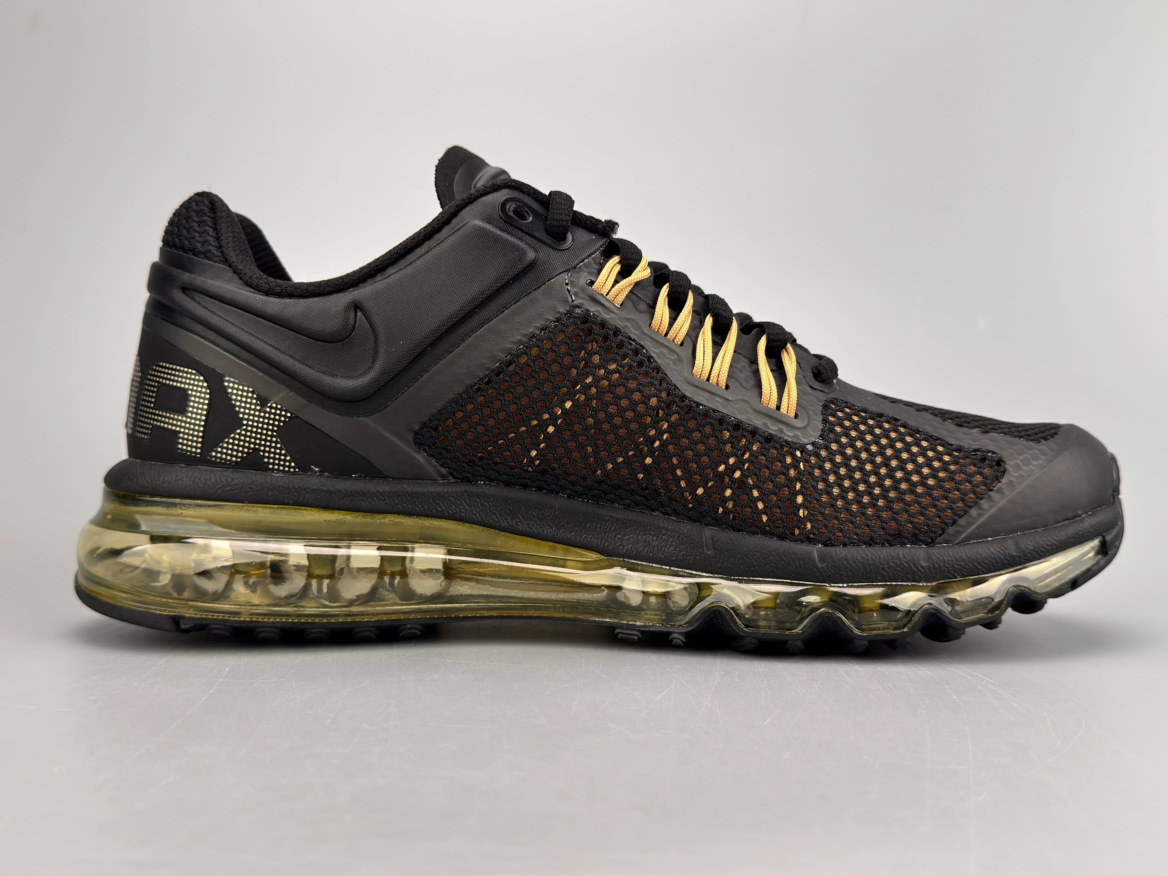 Nike Air Max 2013 Sneakers