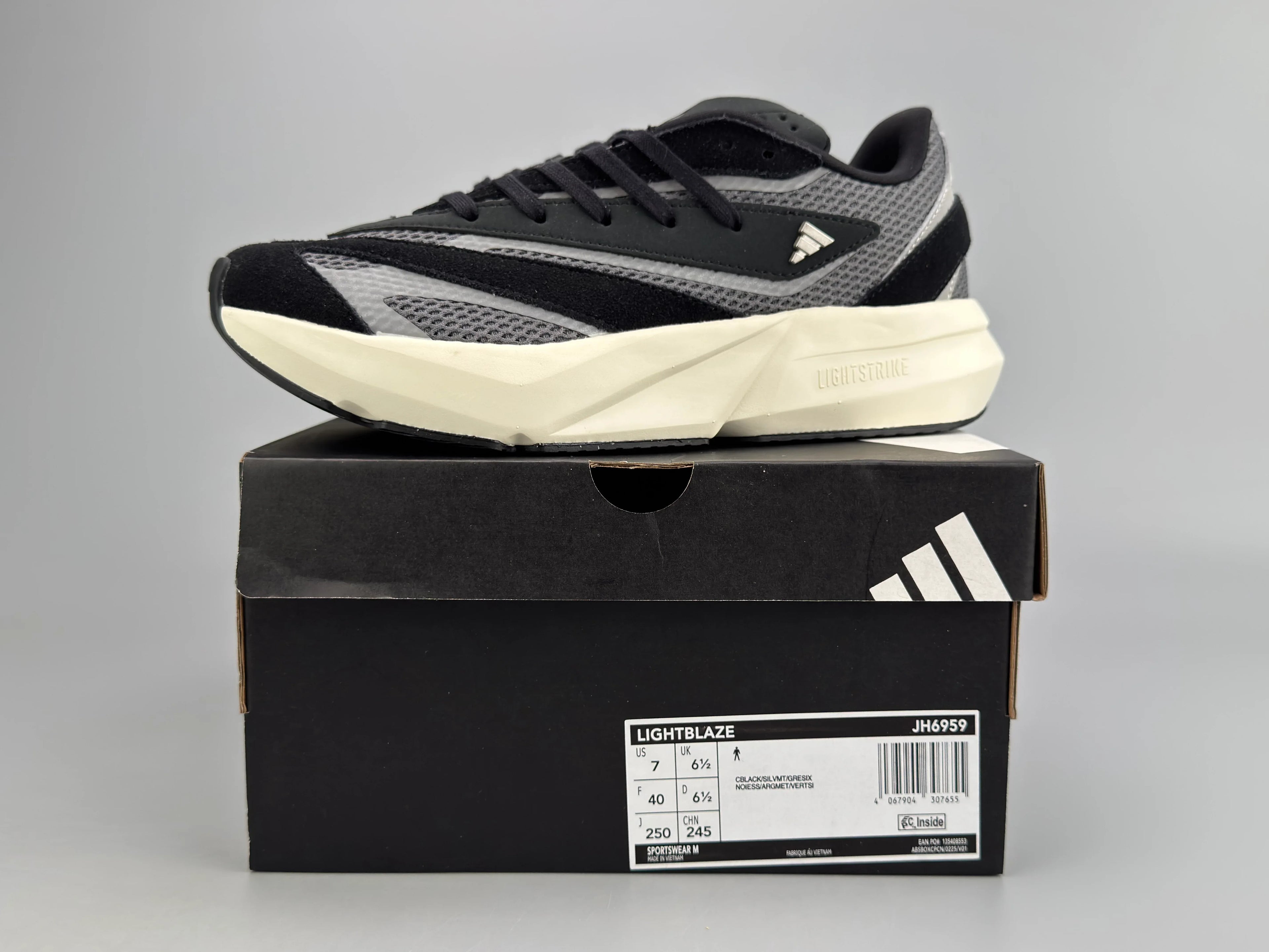 Adidas Lightblaze Sneakers