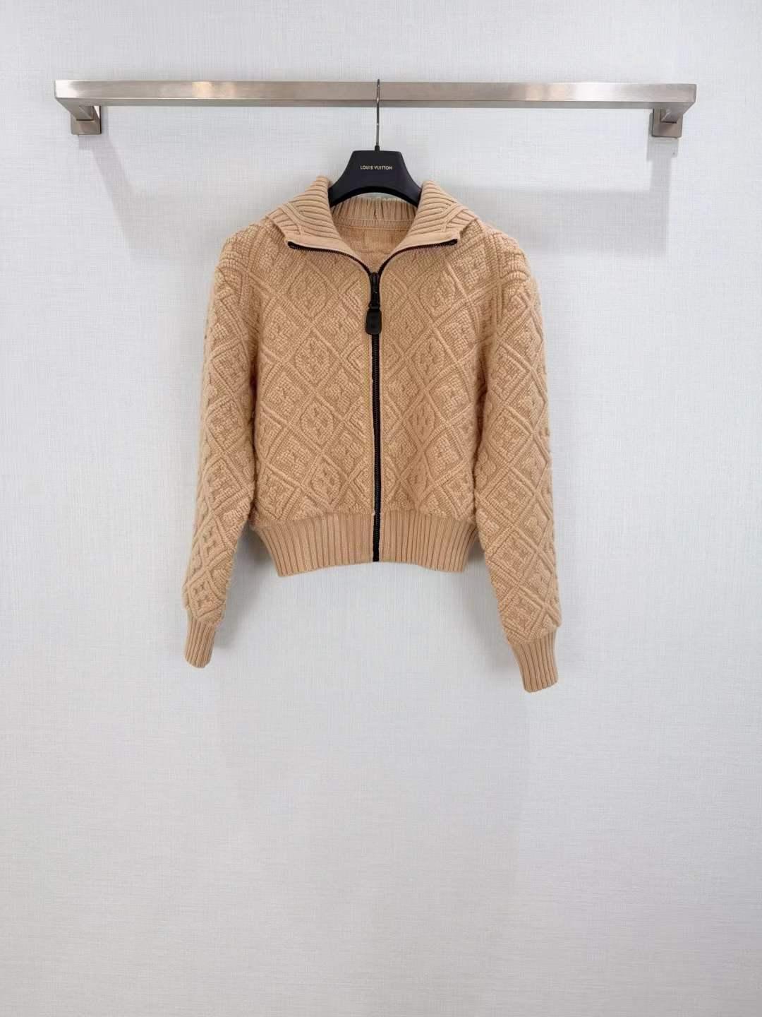 Unisex Textured Jacket - SenopekooCLO