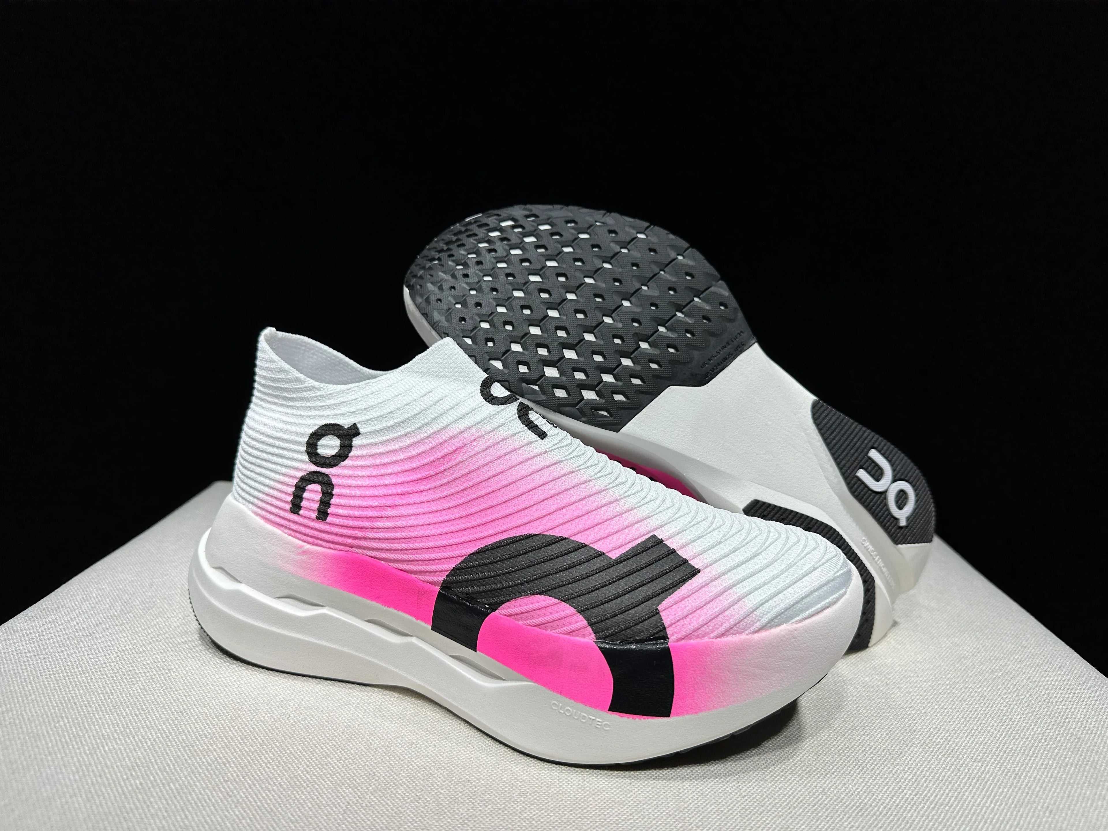ON Cloudboom Strike LS Racing Shoes - SenopekooCLO