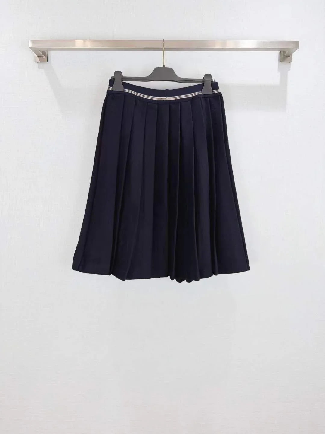 Women's Classic A-Line Midi Skirt with Elastic Waist and Flowy Silhouette - SenopekooCLO