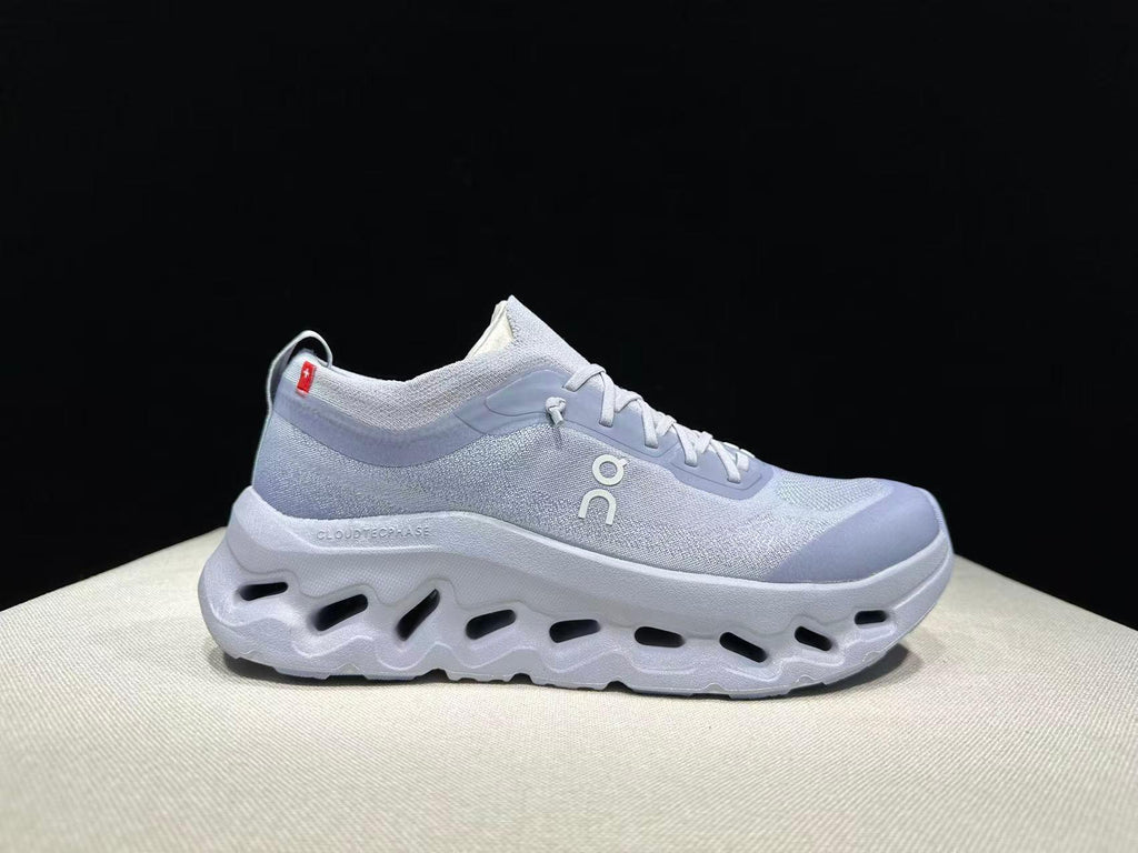 ON Cloudtilt Moon Racing Shoes - SenopekooCLO