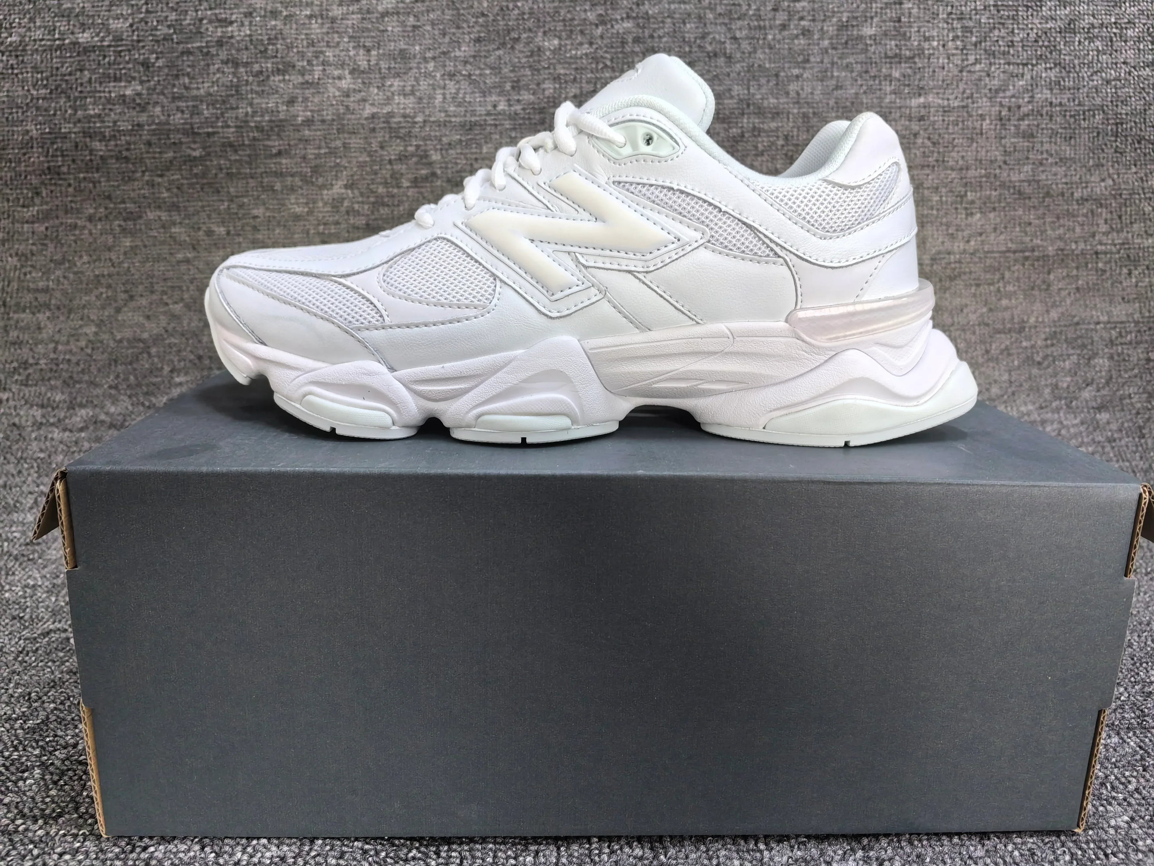 New Balance 9060C-2 Sneakers - SenopekooCLO