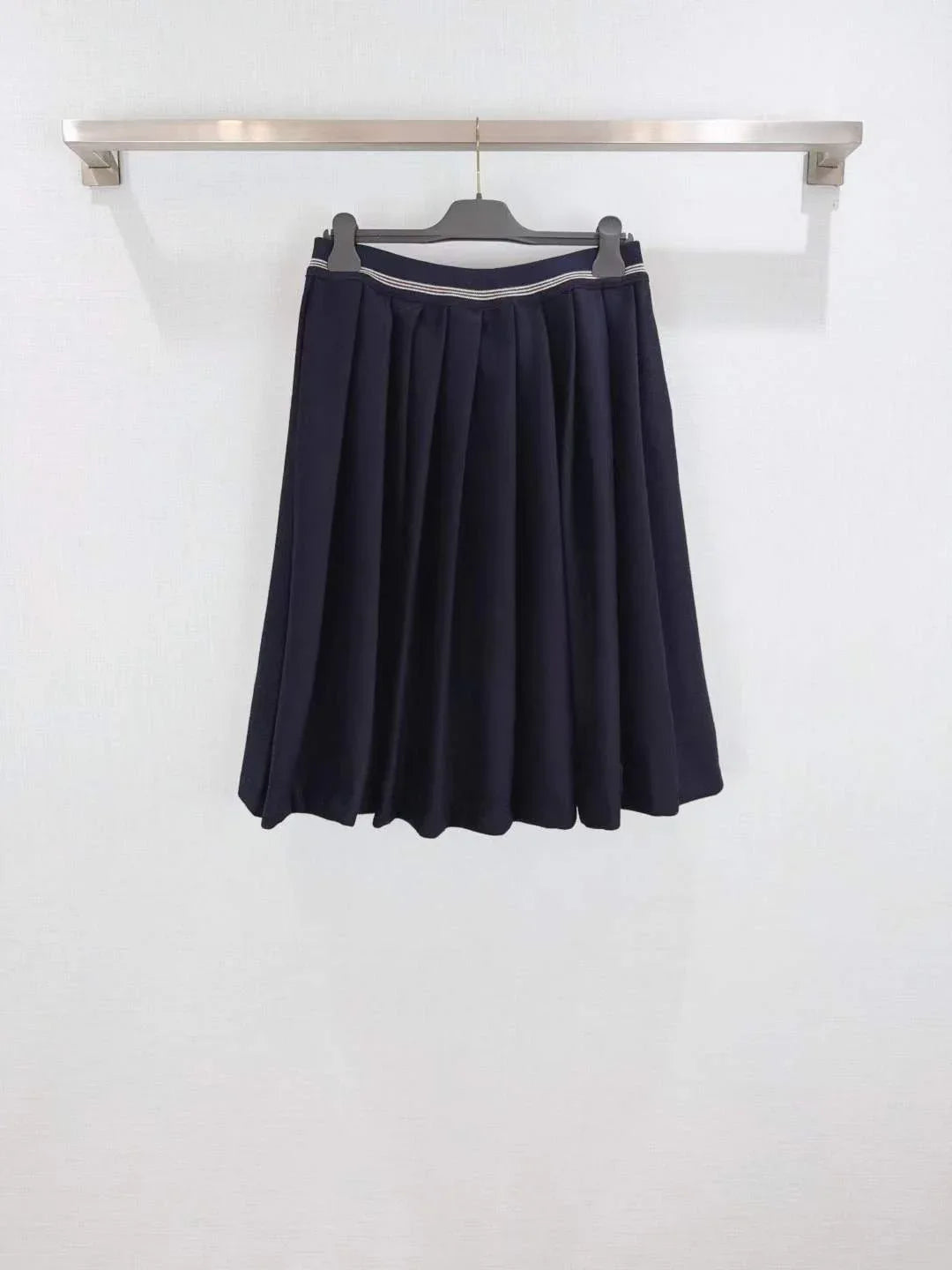 Women's Classic A-Line Midi Skirt with Elastic Waist and Flowy Silhouette - SenopekooCLO