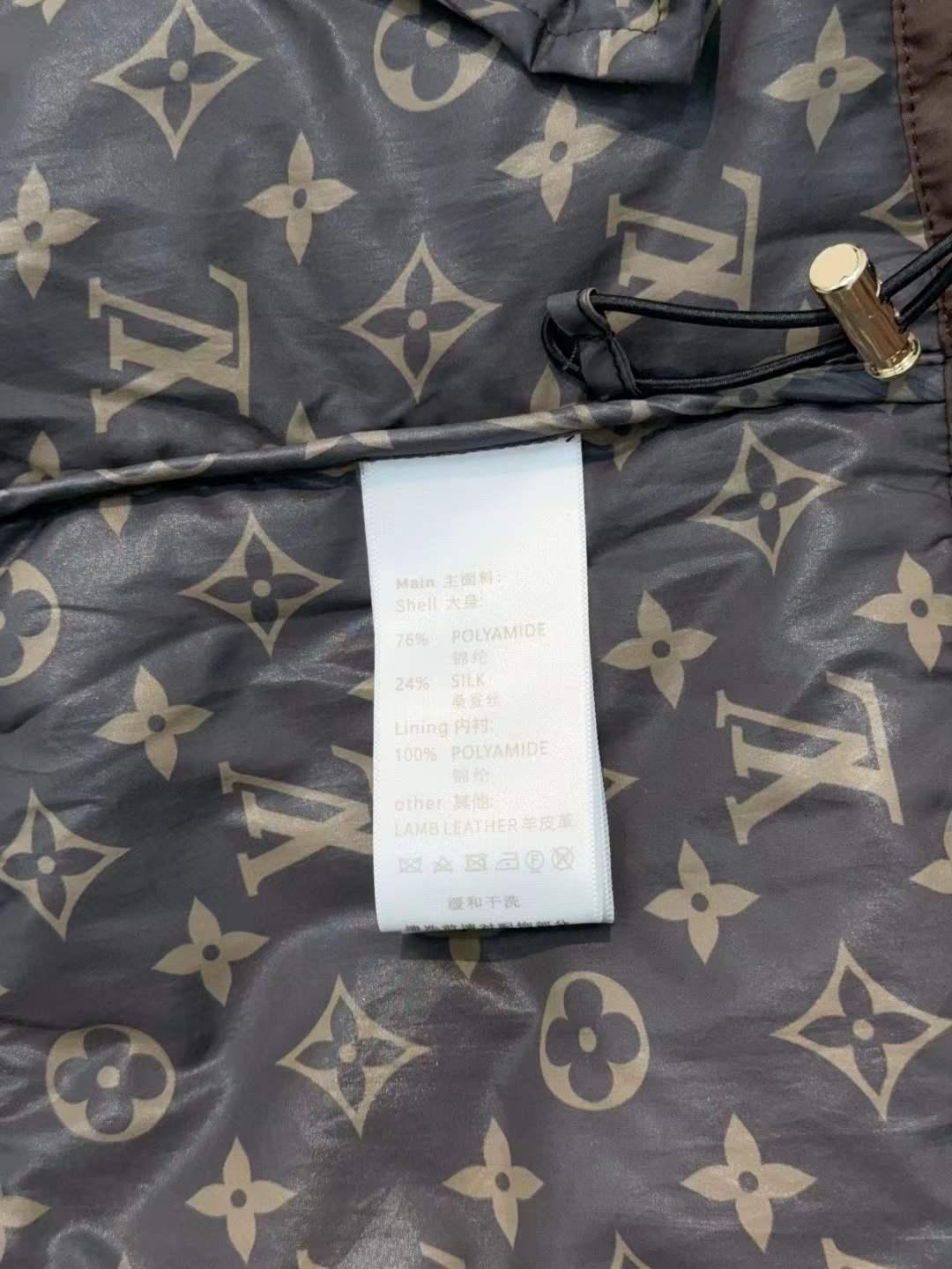 Unisex Modern Quilted Puffer Jacket with Stand Collar and Secure Pockets - SenopekooCLO