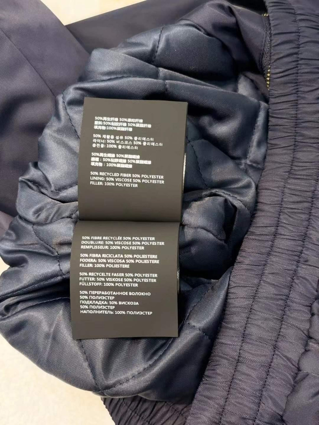 Women's Luxurious Winter Coat with Plush Fur Collar and Metallic Accents - SenopekooCLO