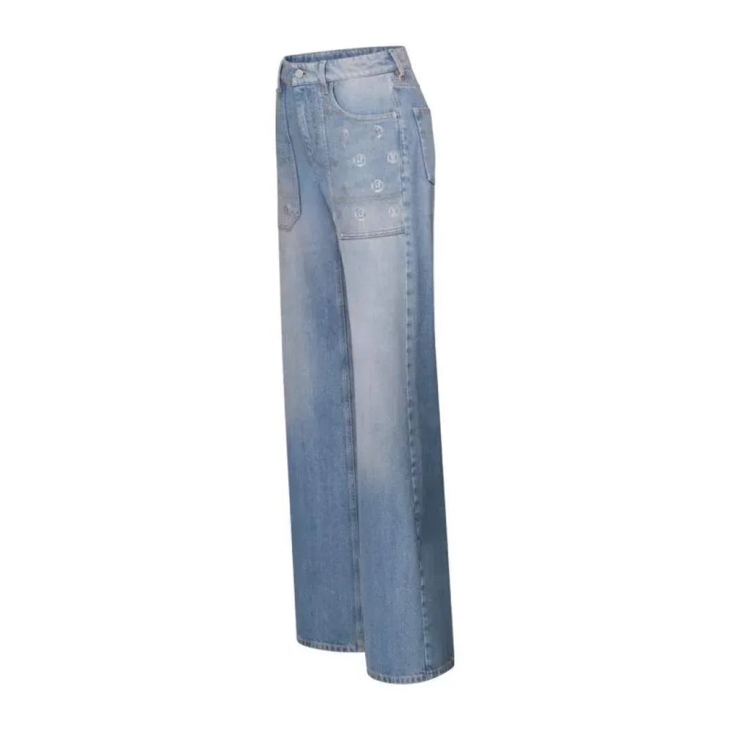 Women's Vintage Wash Denim Shorts with Embroidered Patches and Relaxed Fit - SenopekooCLO