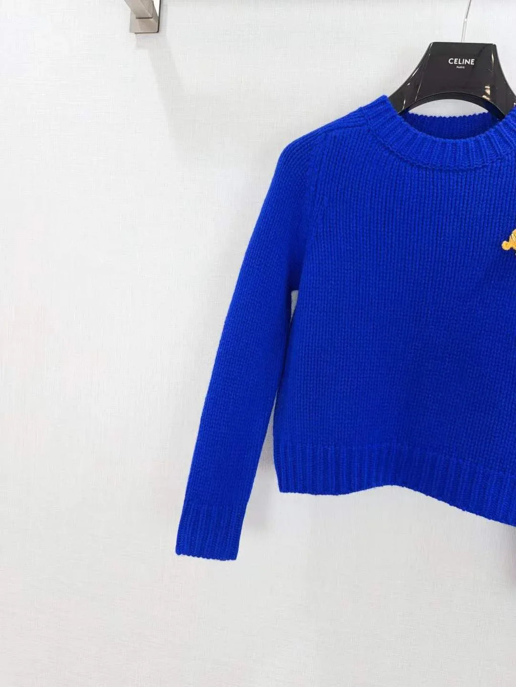 Women's Cozy Knit Sweater with Playful Embroidered Detail and Relaxed Fit - SenopekooCLO