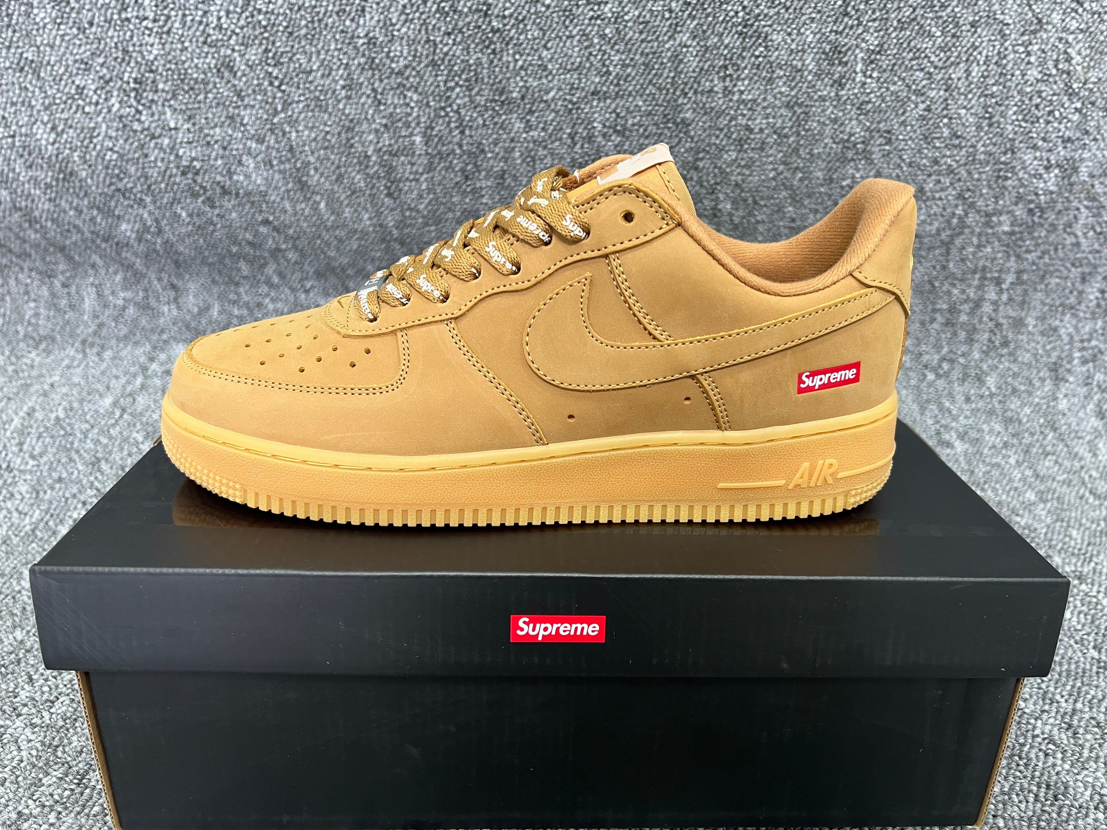 Nike Air Force 1 Sneaker-1