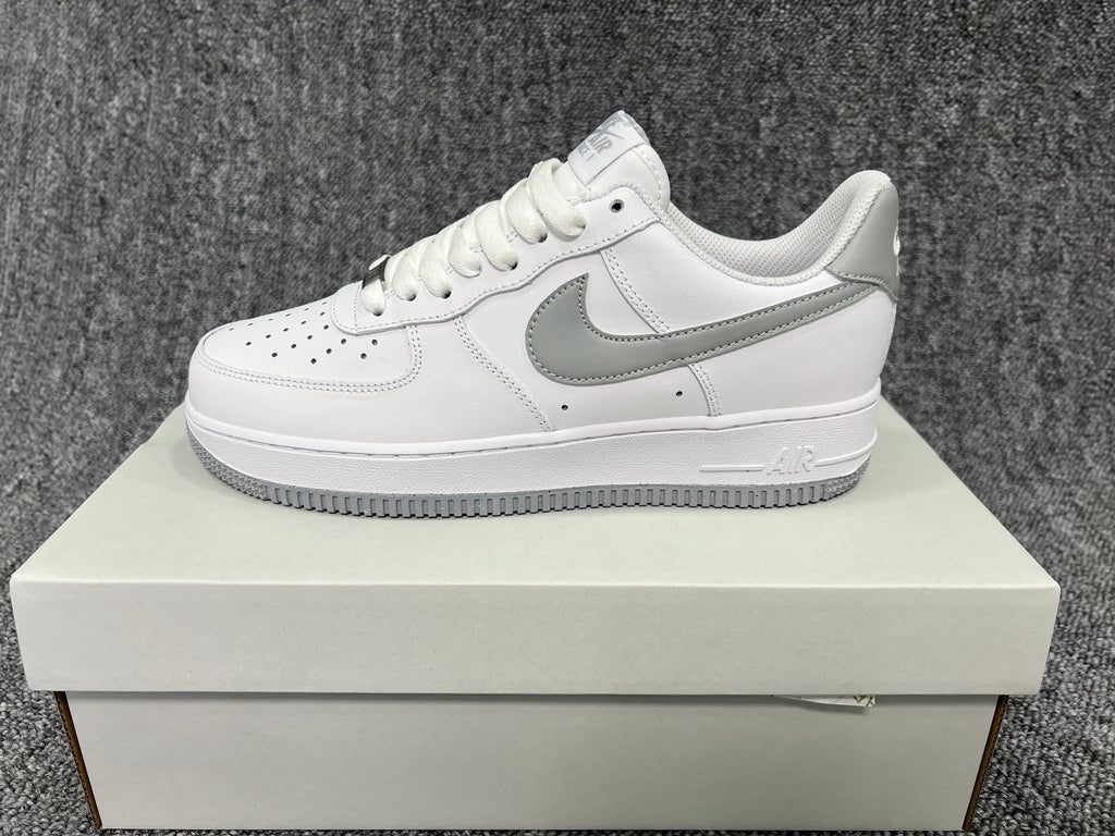 Nike Air Force 1 Sneaker-1