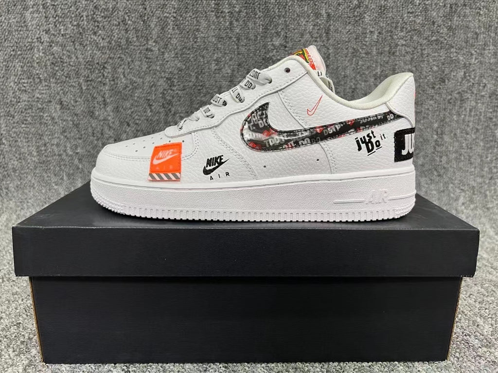 Nike Air Force 1 Sneaker-1