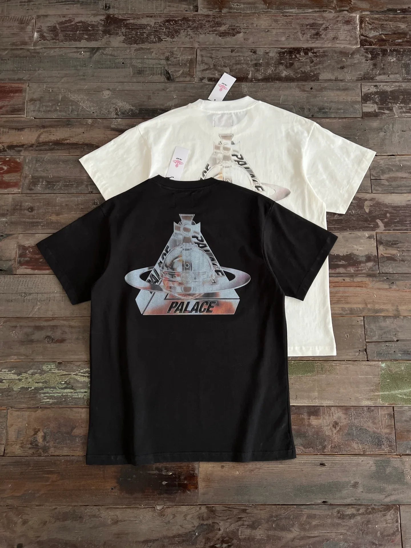 Palace x Vivienne WestwoodOrb Tri-Ferg  Men's Tee