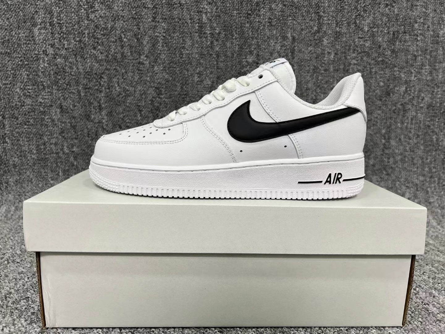 Nike Air Force 1 Sneaker-2