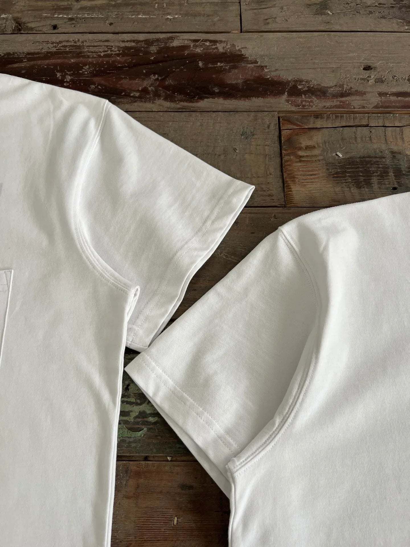 JACQUEMUS Men's Painted Pocket Detail Cotton T-Shirt