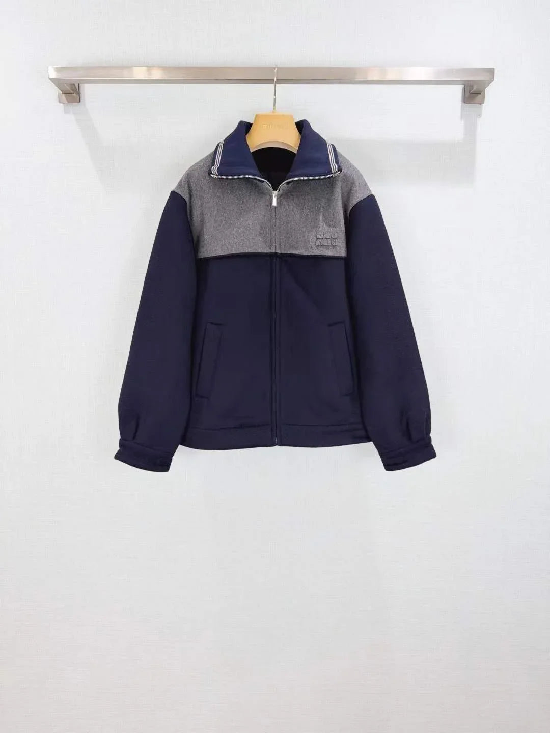 Women's Two-Tone Puffer Jacket with Stand Collar and Contrast Paneling - SenopekooCLO