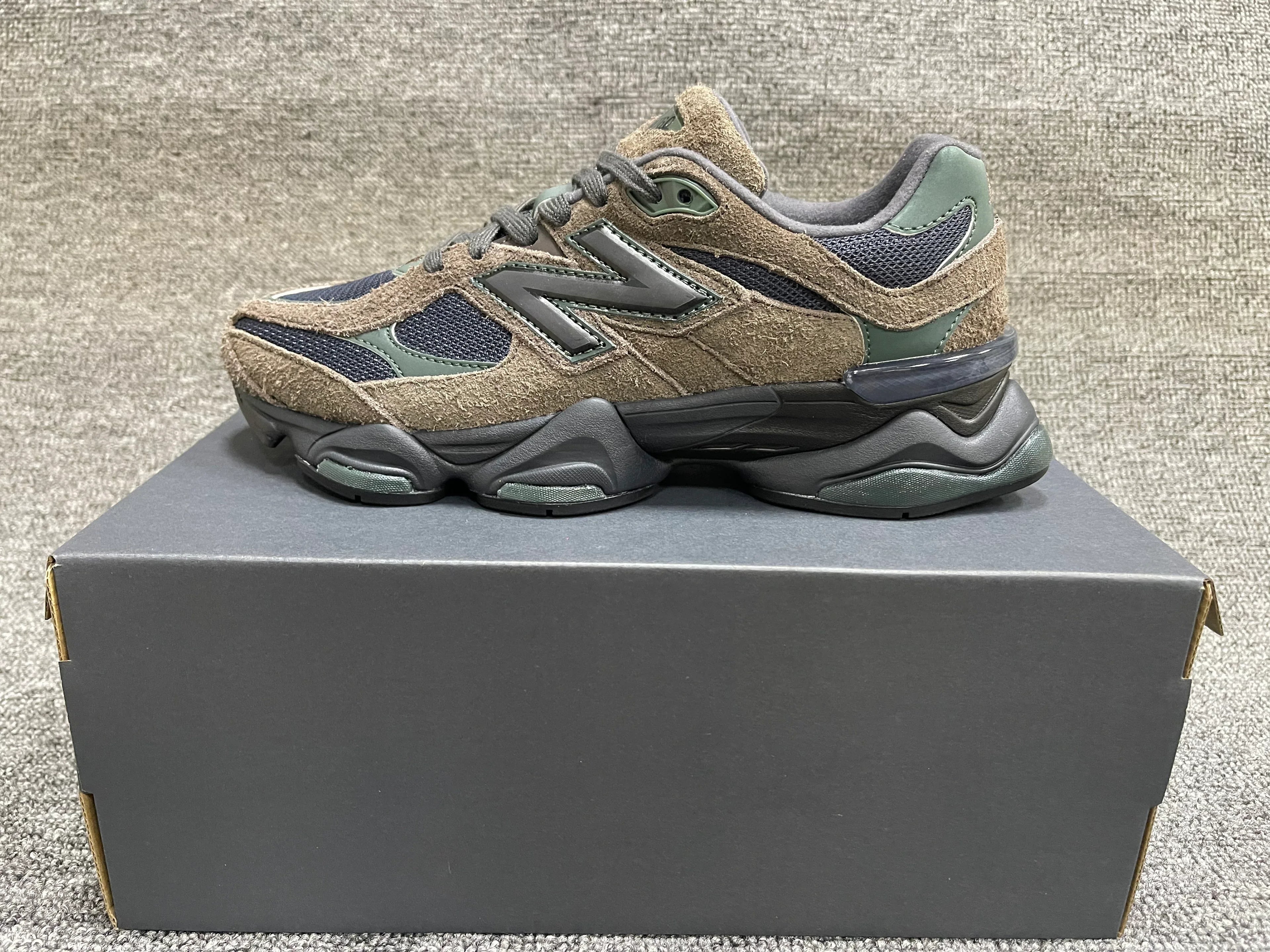 New Balance 9060C-1 Sneakers - SenopekooCLO