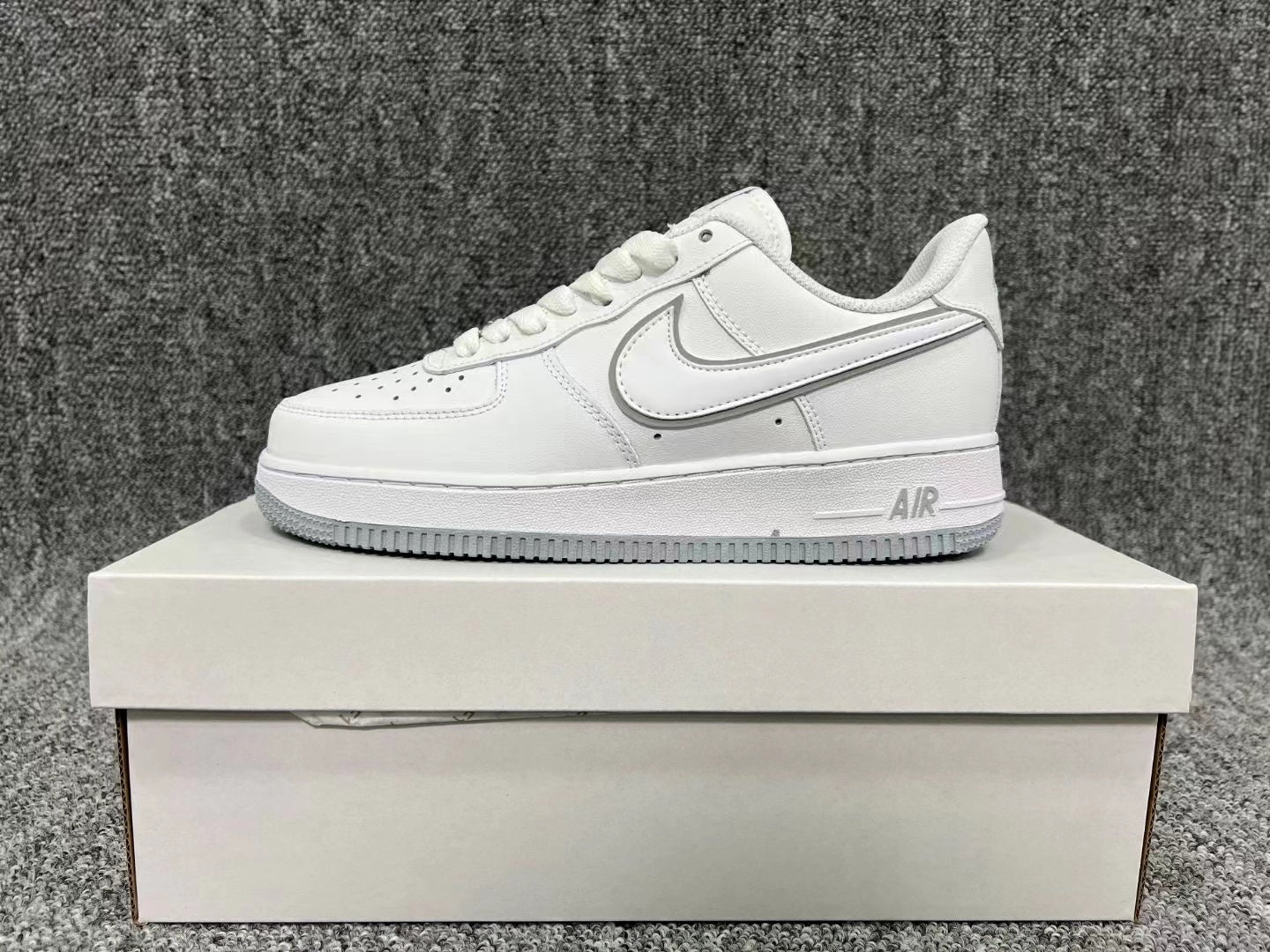 Nike Air Force 1 Sneaker-2