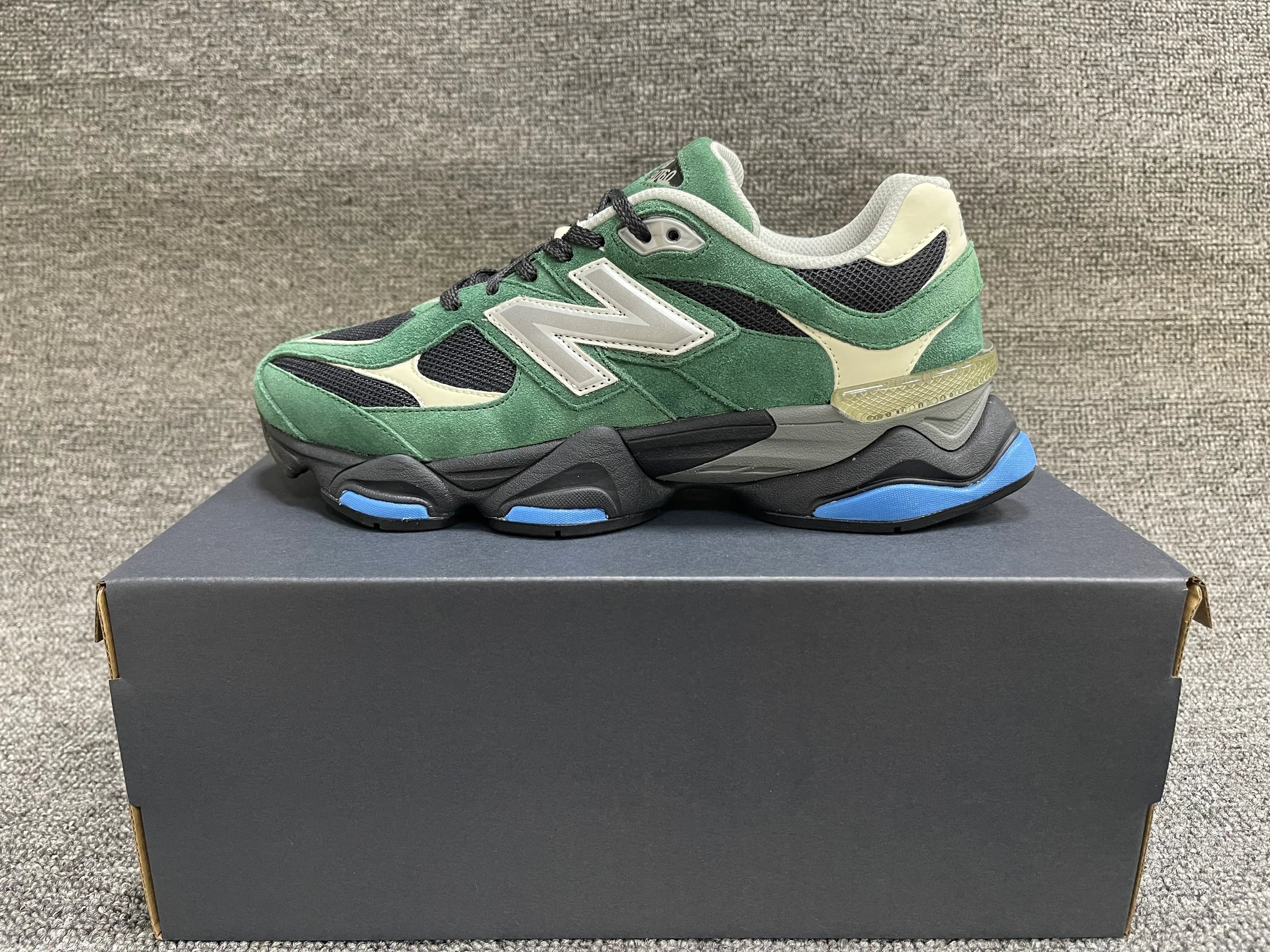 New Balance 9060C-1 Sneakers - SenopekooCLO
