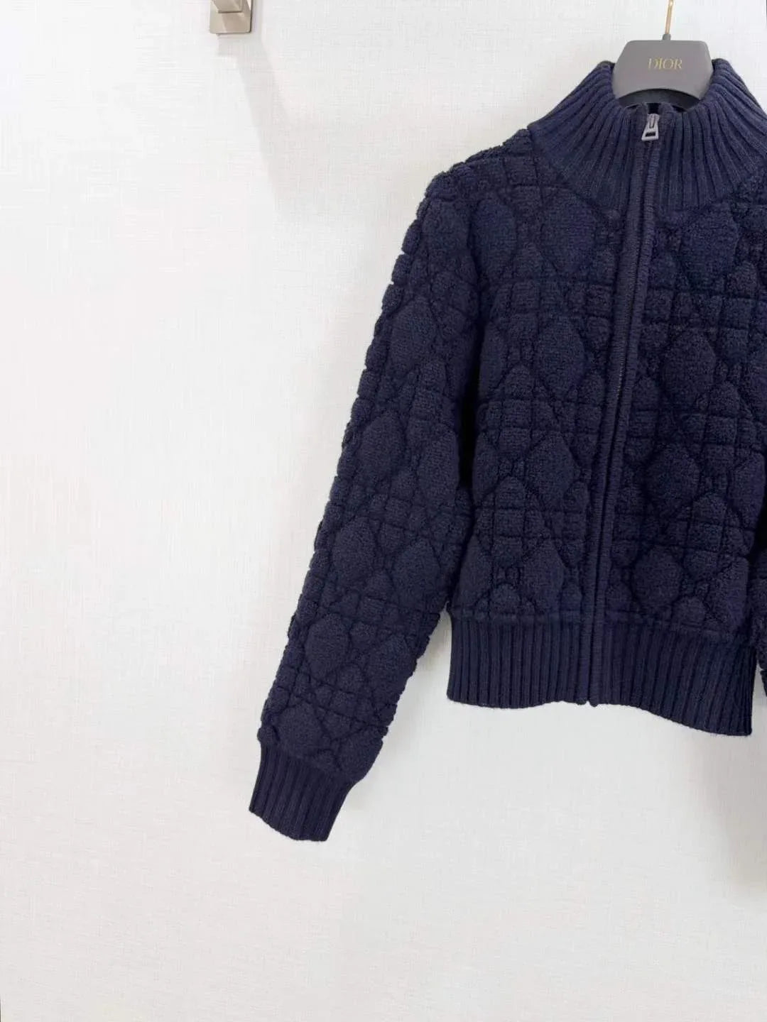 Unisex Quilted Jacket - SenopekooCLO