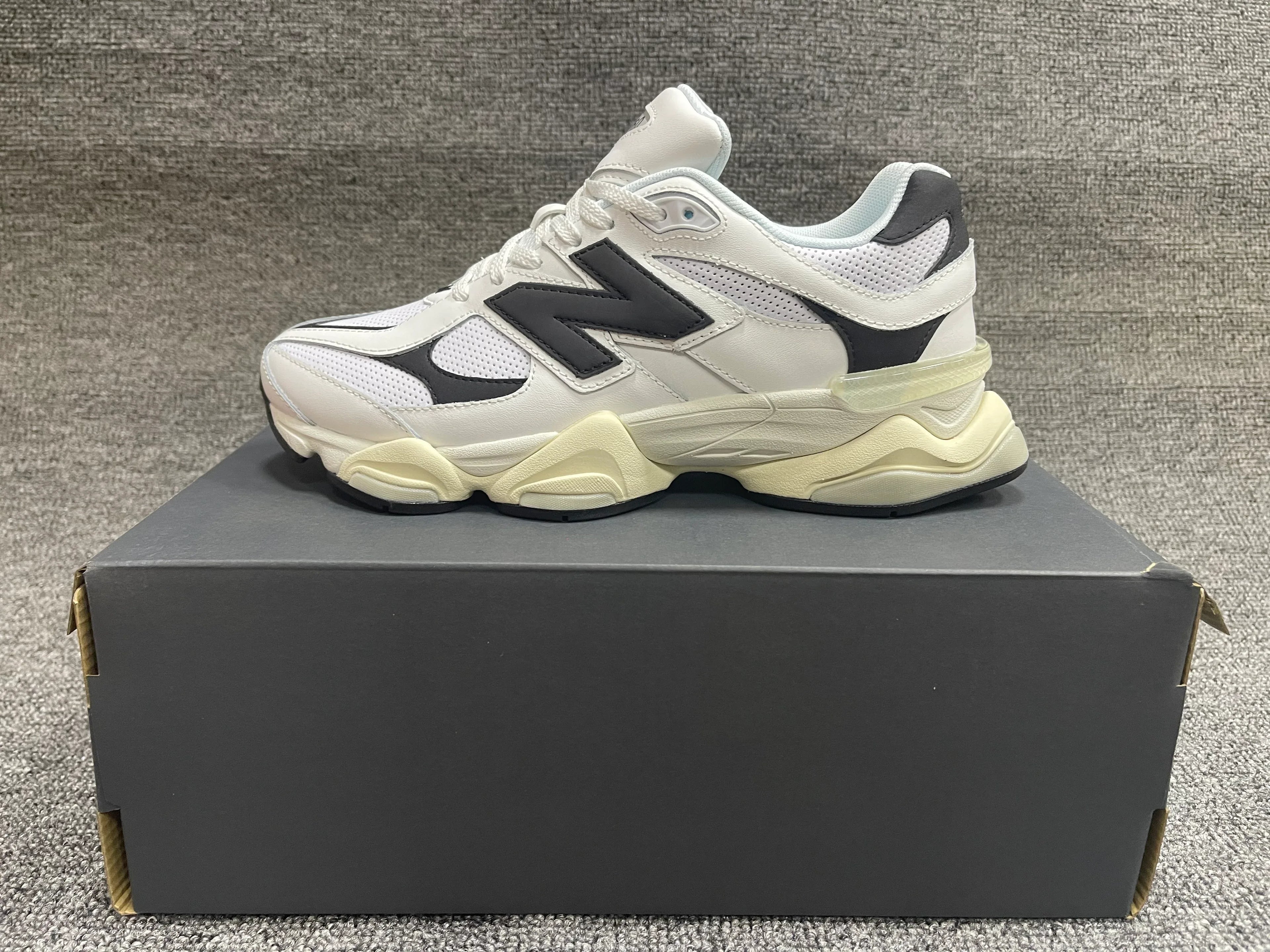 New Balance 9060C-1 Sneakers - SenopekooCLO