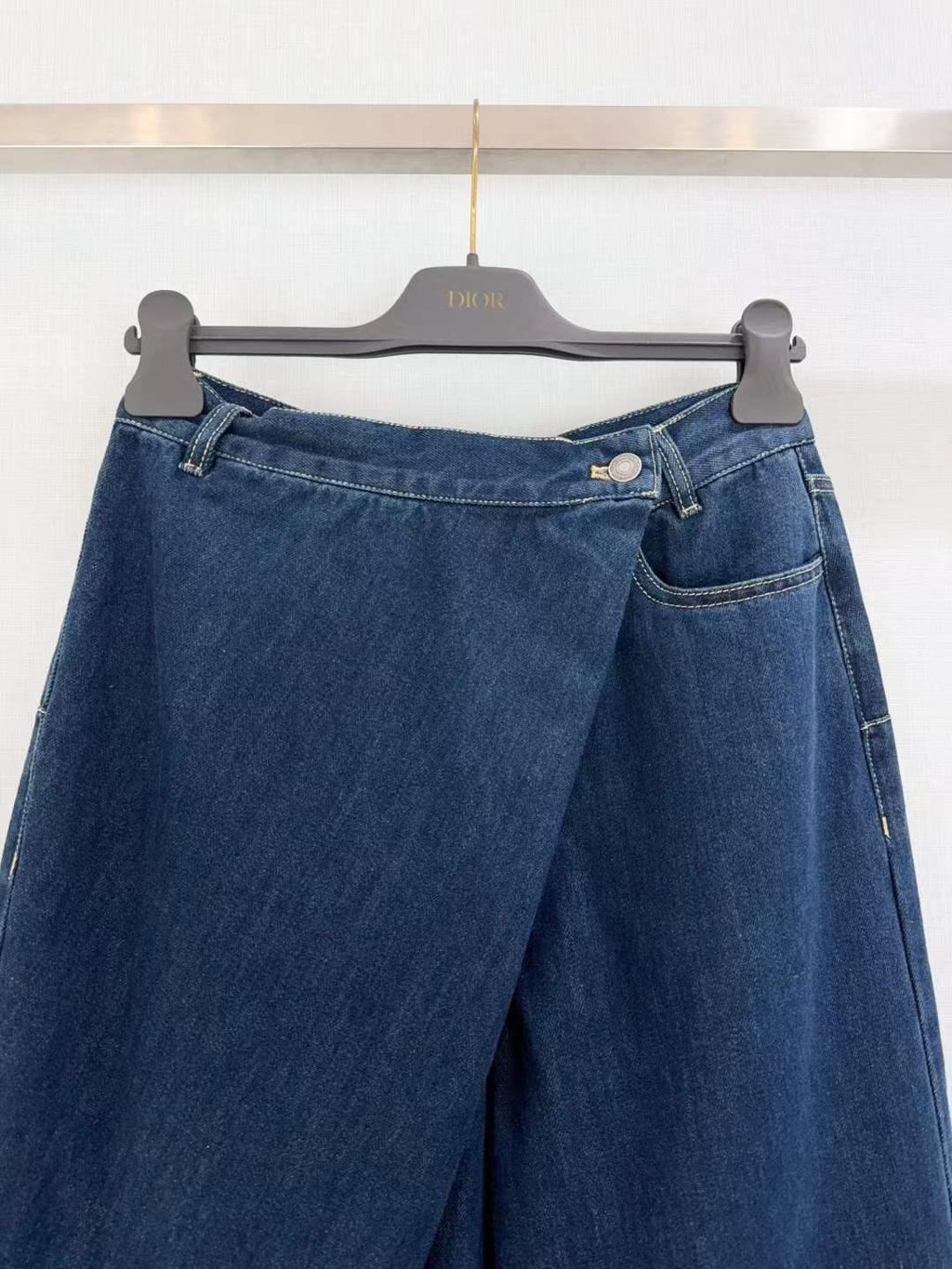 Women's Asymmetric Wrap Jeans with Contrast Stitch Detailing and Curved Pockets - SenopekooCLO