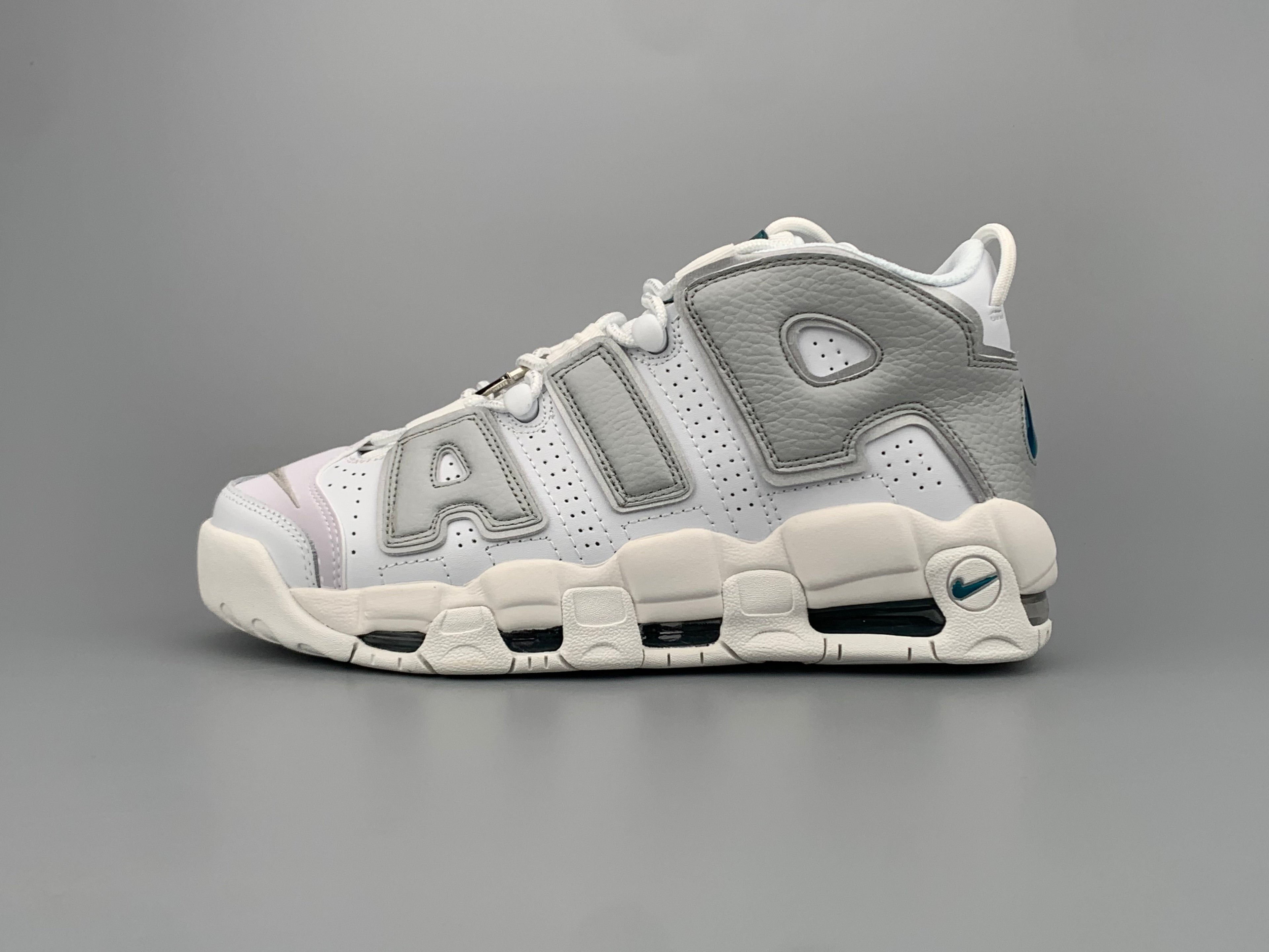 Nike Air More Uptempo Sneaker