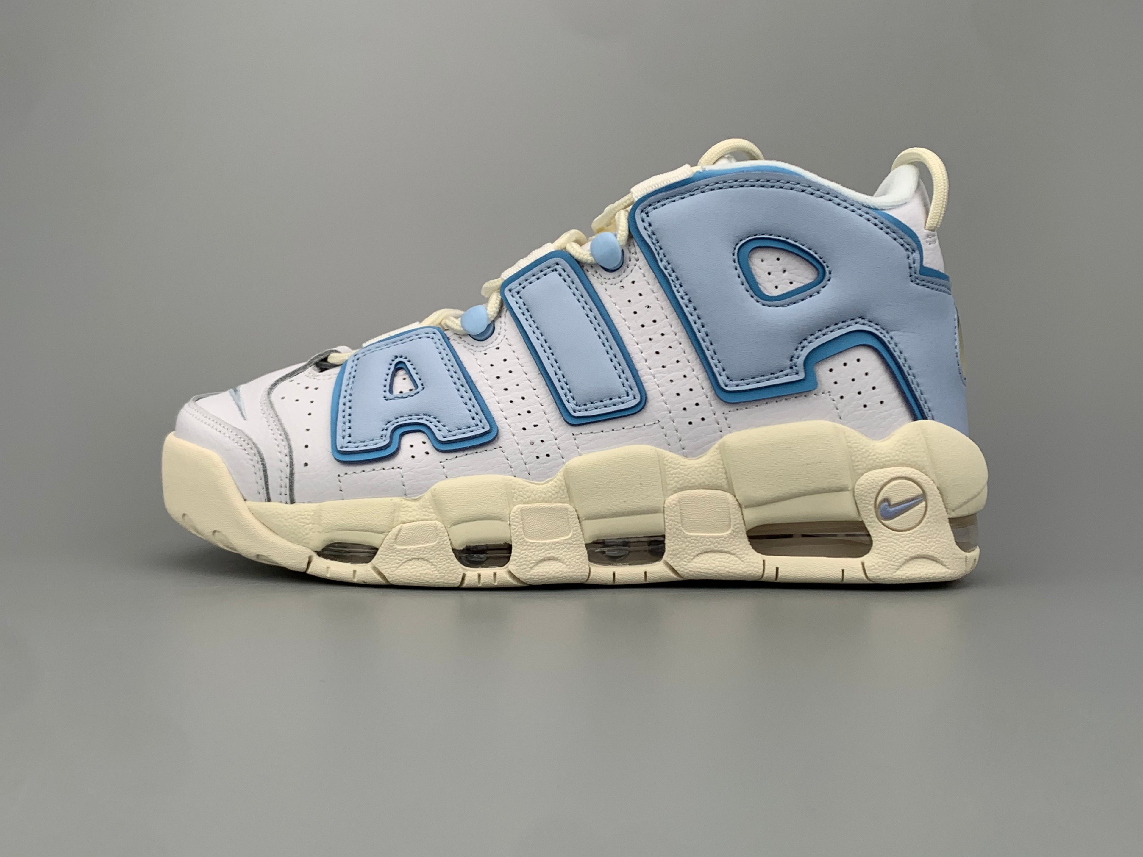Nike Air More Uptempo Sneaker