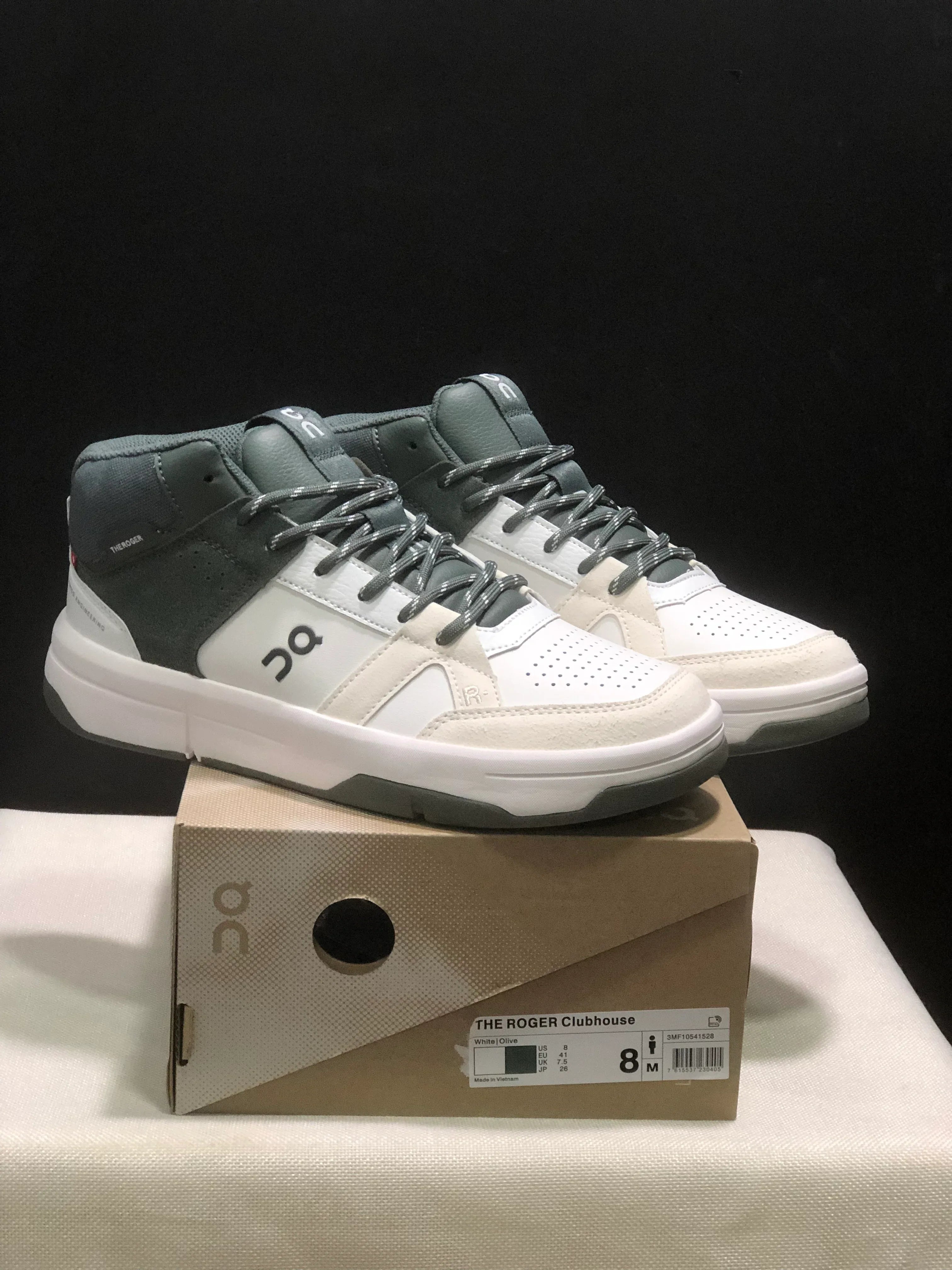 On THE ROGER Clubhouse 3 Sneakers - SenopekooCLO