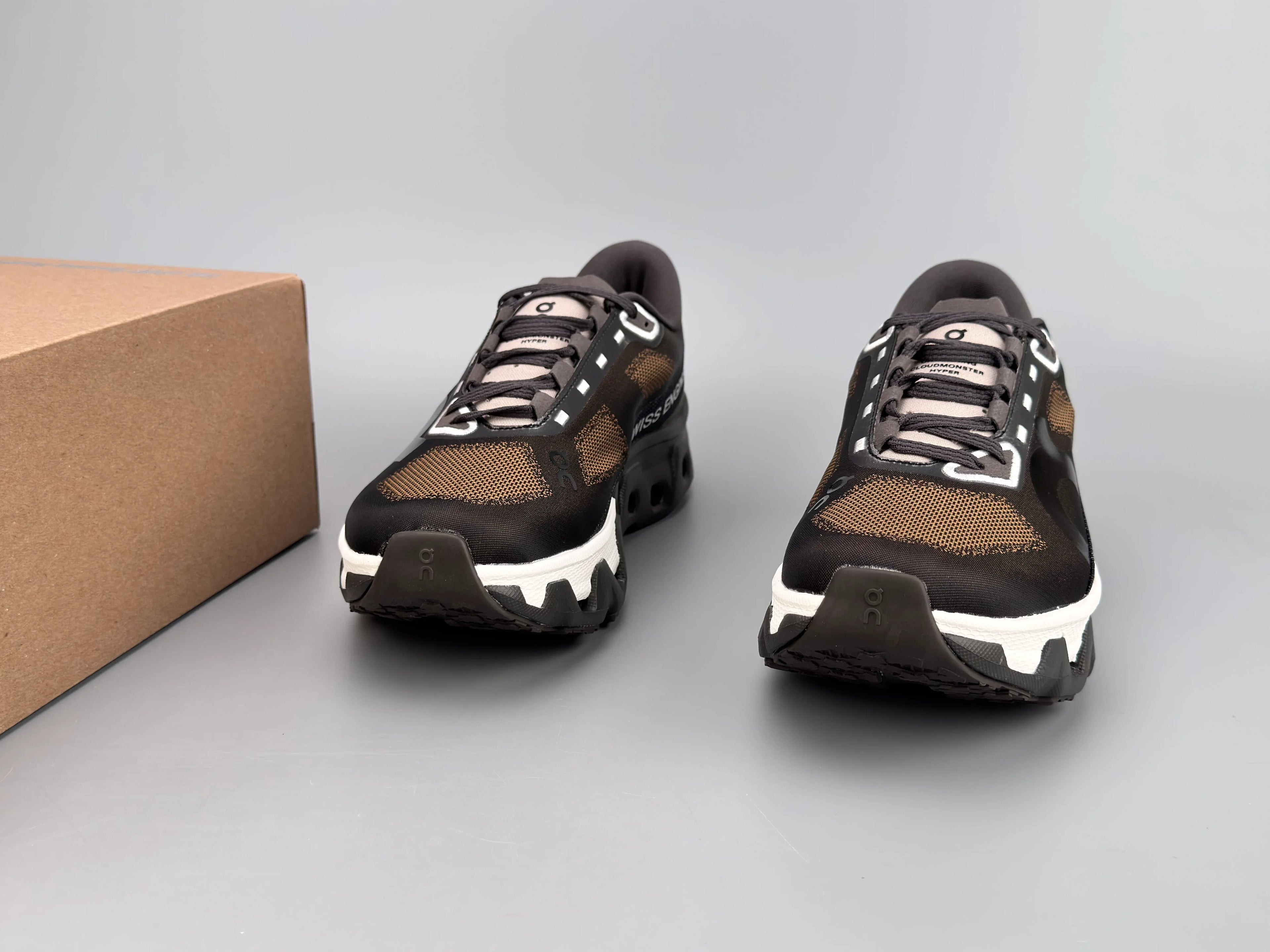 ON Cloudmonster Hyper Running Shoes - SenopekooCLO