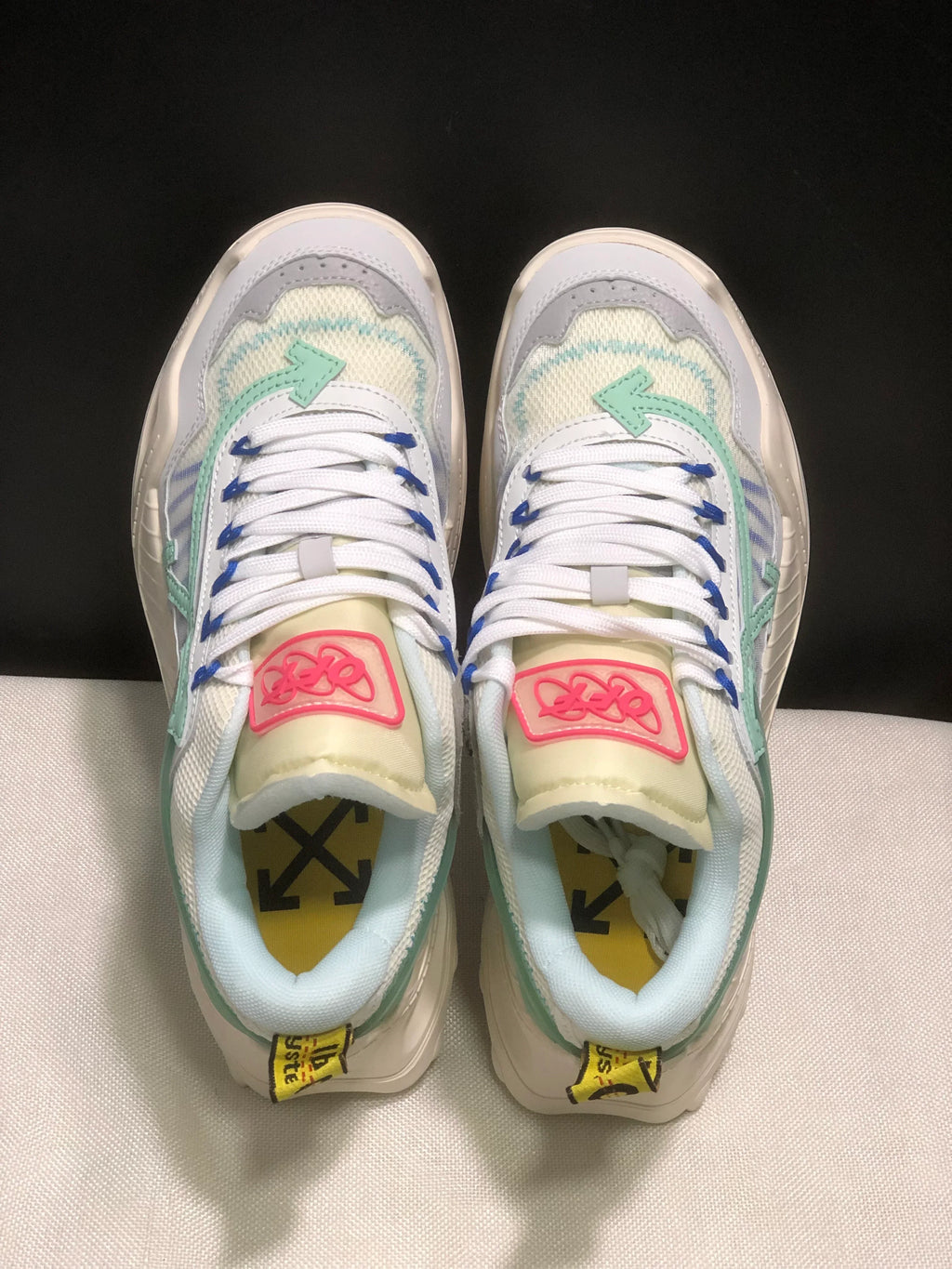 OFF WHITE ODSY-1000 Sneakers - SenopekooCLO