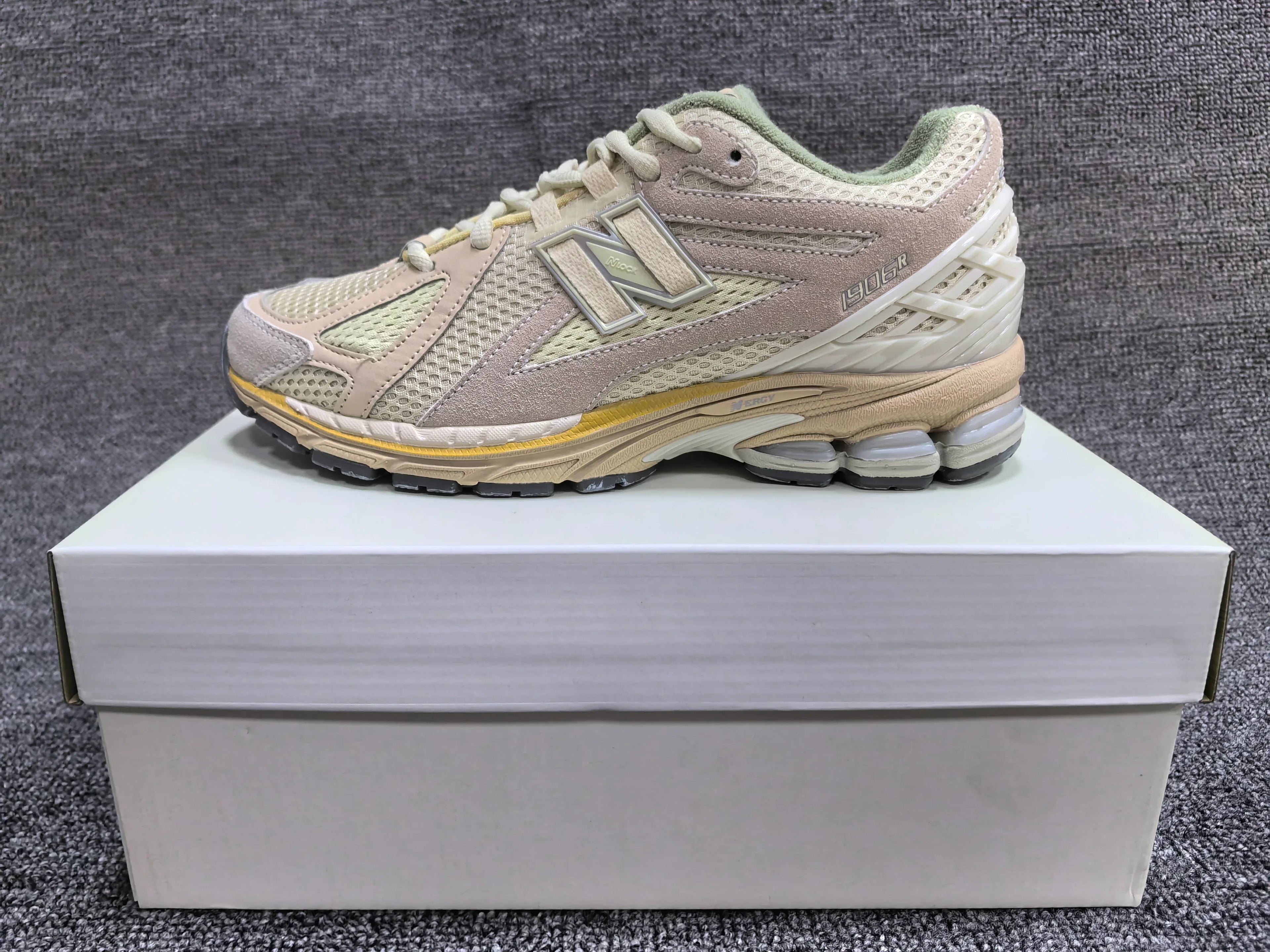 New Balance 1906R-2 Sneakers - SenopekooCLO