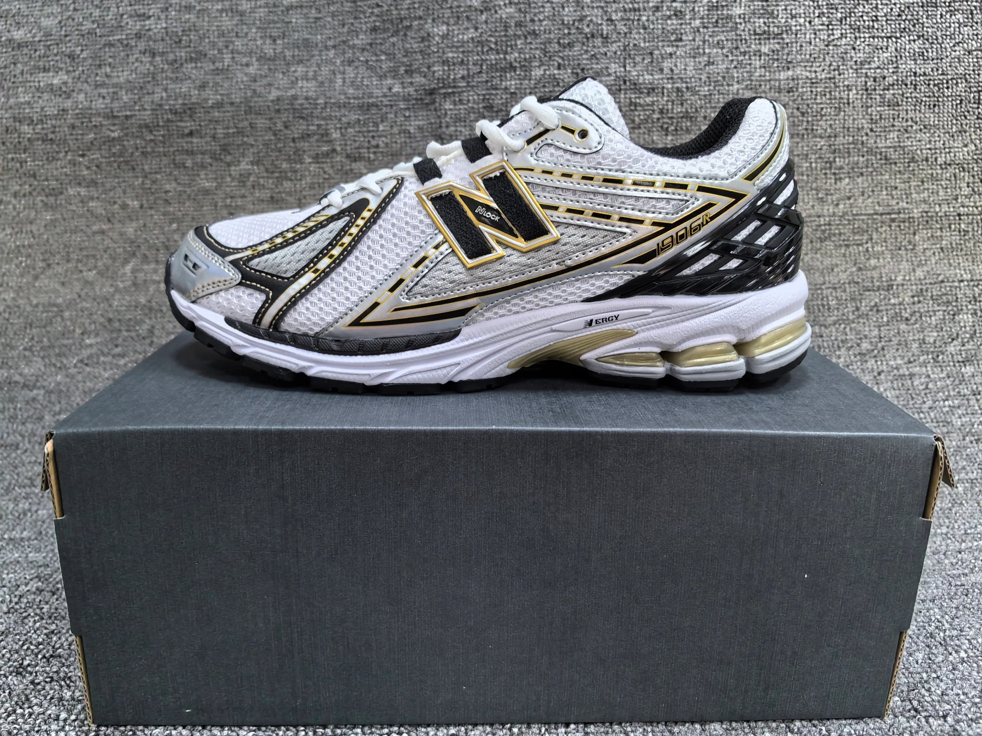 New Balance 1906R-2 Sneakers - SenopekooCLO