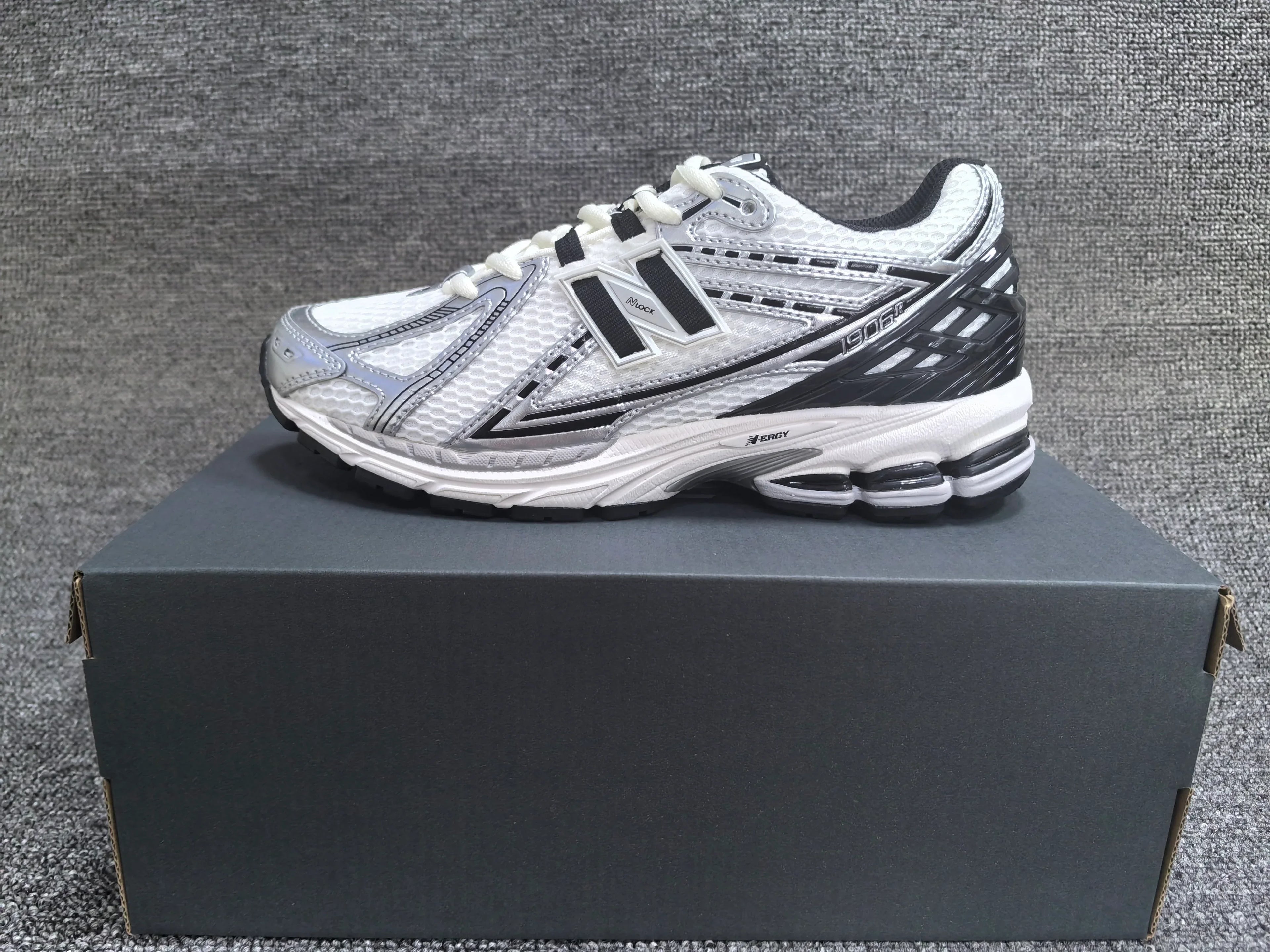 New Balance 1906R-2 Sneakers - SenopekooCLO