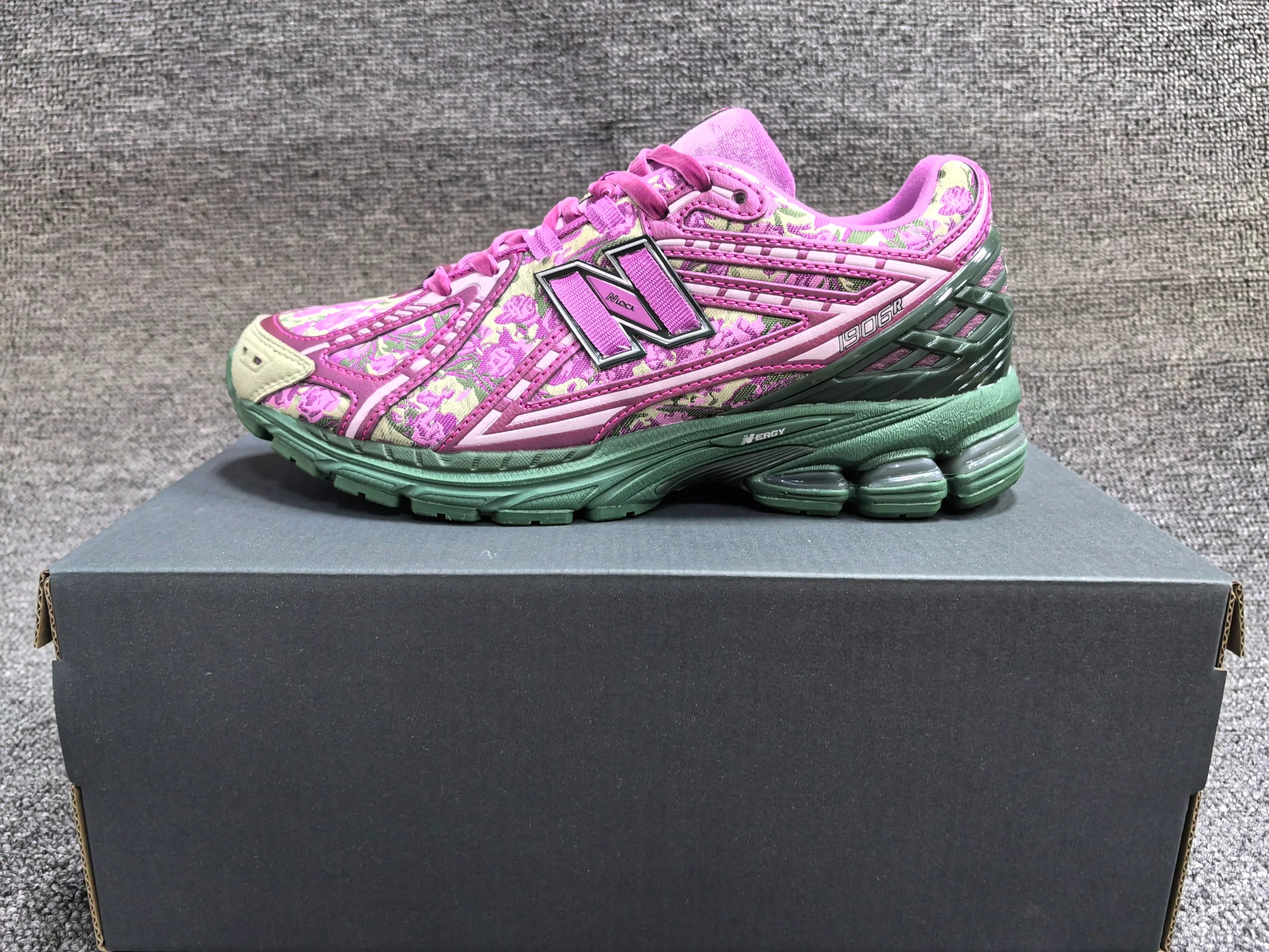 New Balance 1906R-2 Sneakers - SenopekooCLO