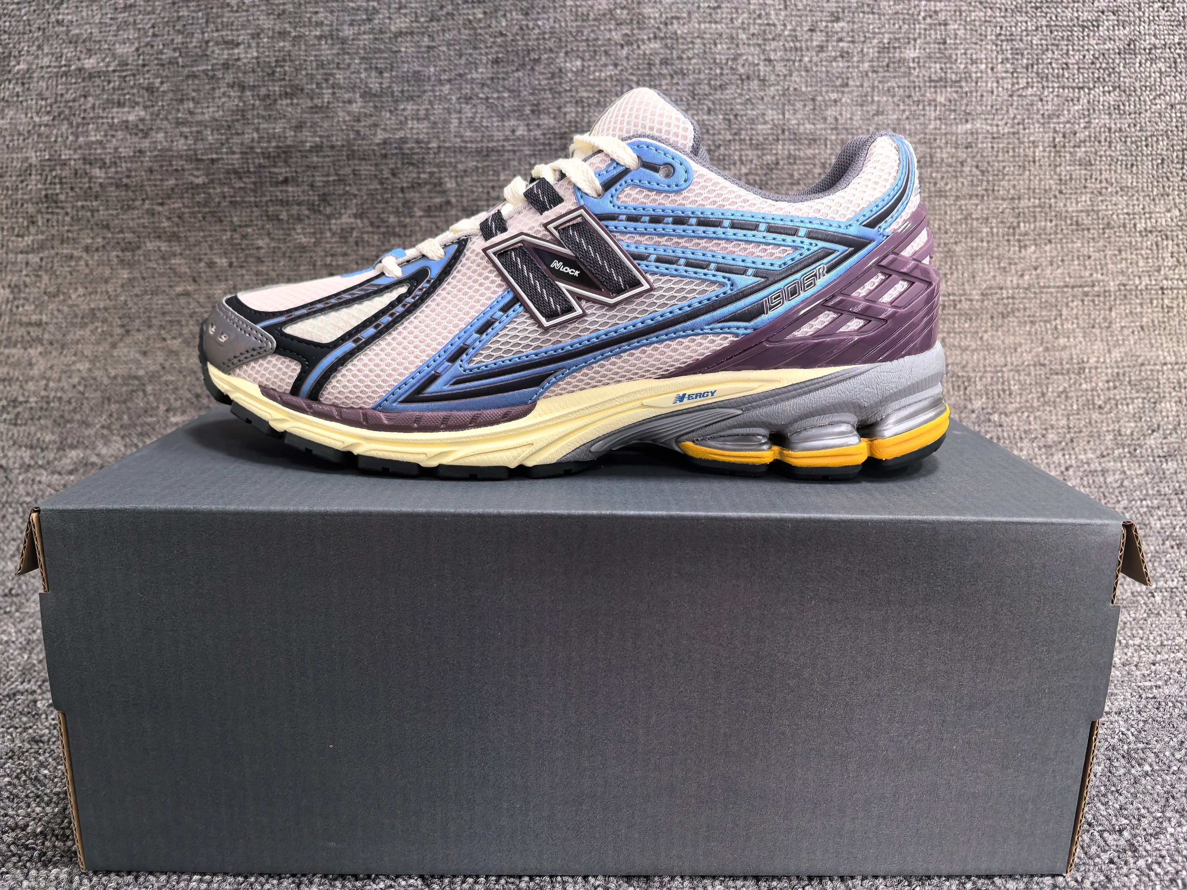 New Balance 1906R-2 Sneakers - SenopekooCLO