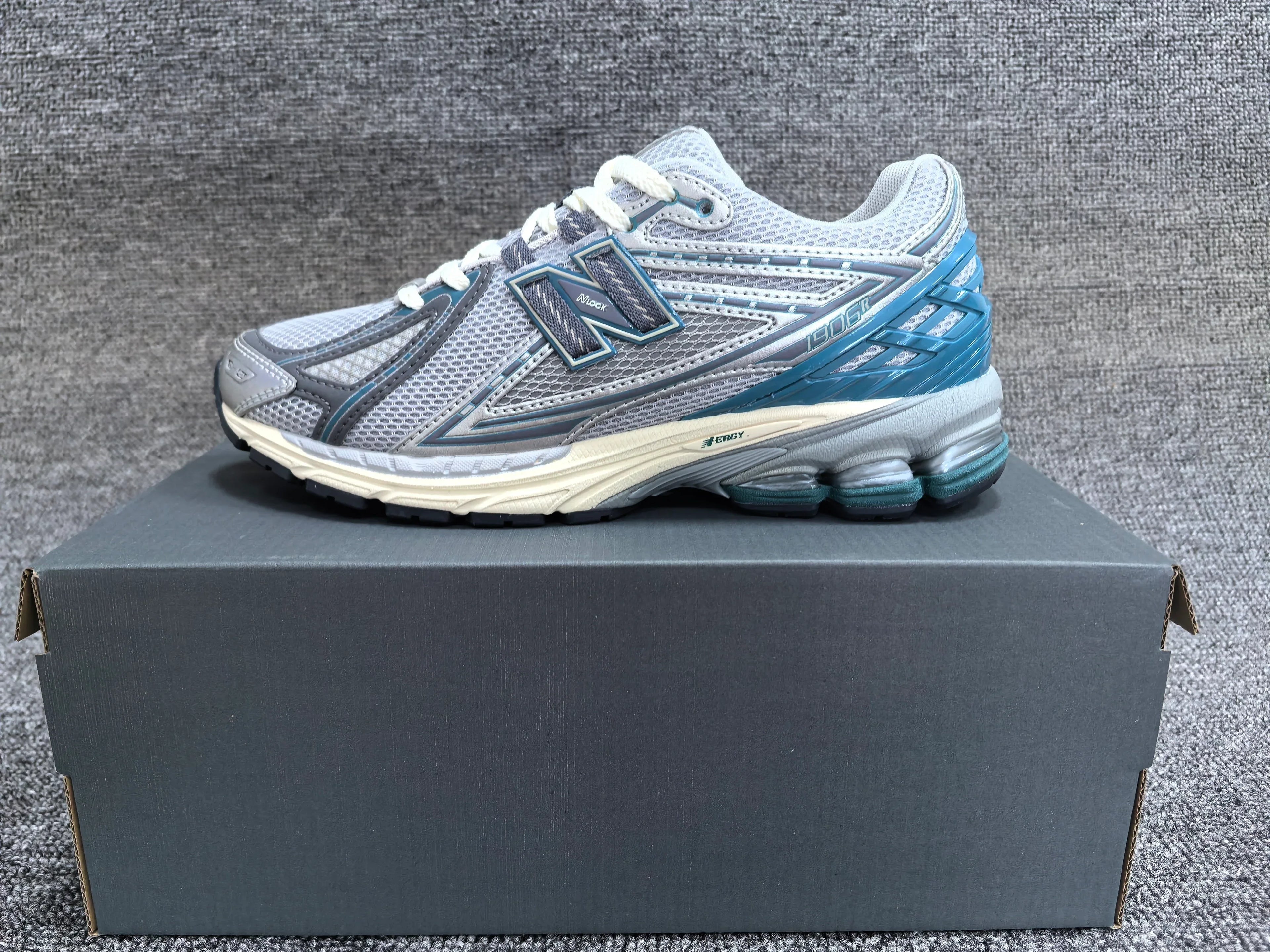 New Balance 1906R-2 Sneakers - SenopekooCLO