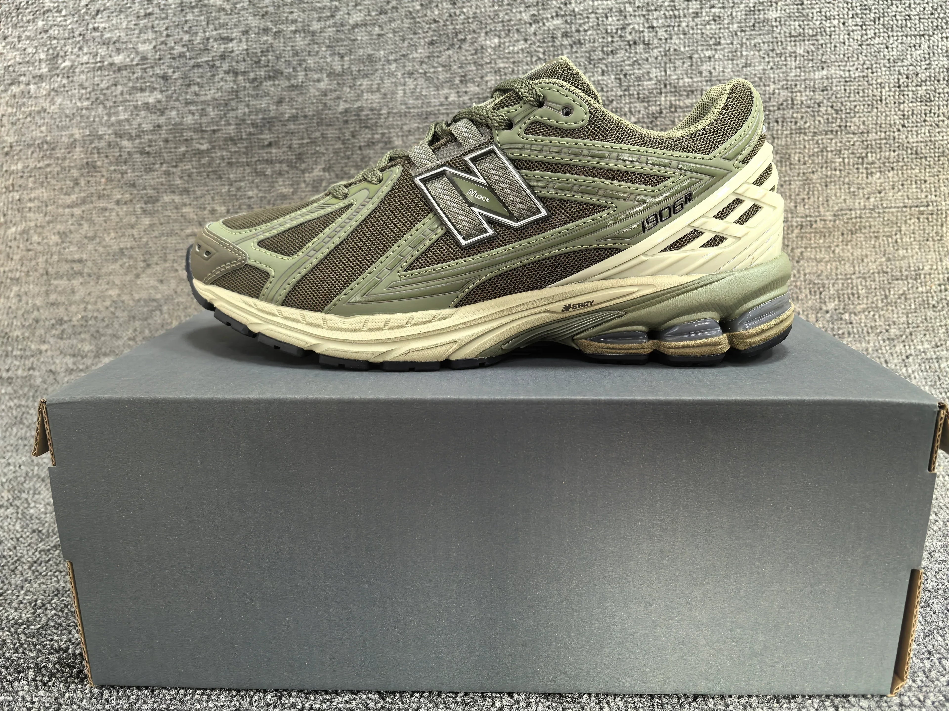 New Balance 1906R-2 Sneakers - SenopekooCLO