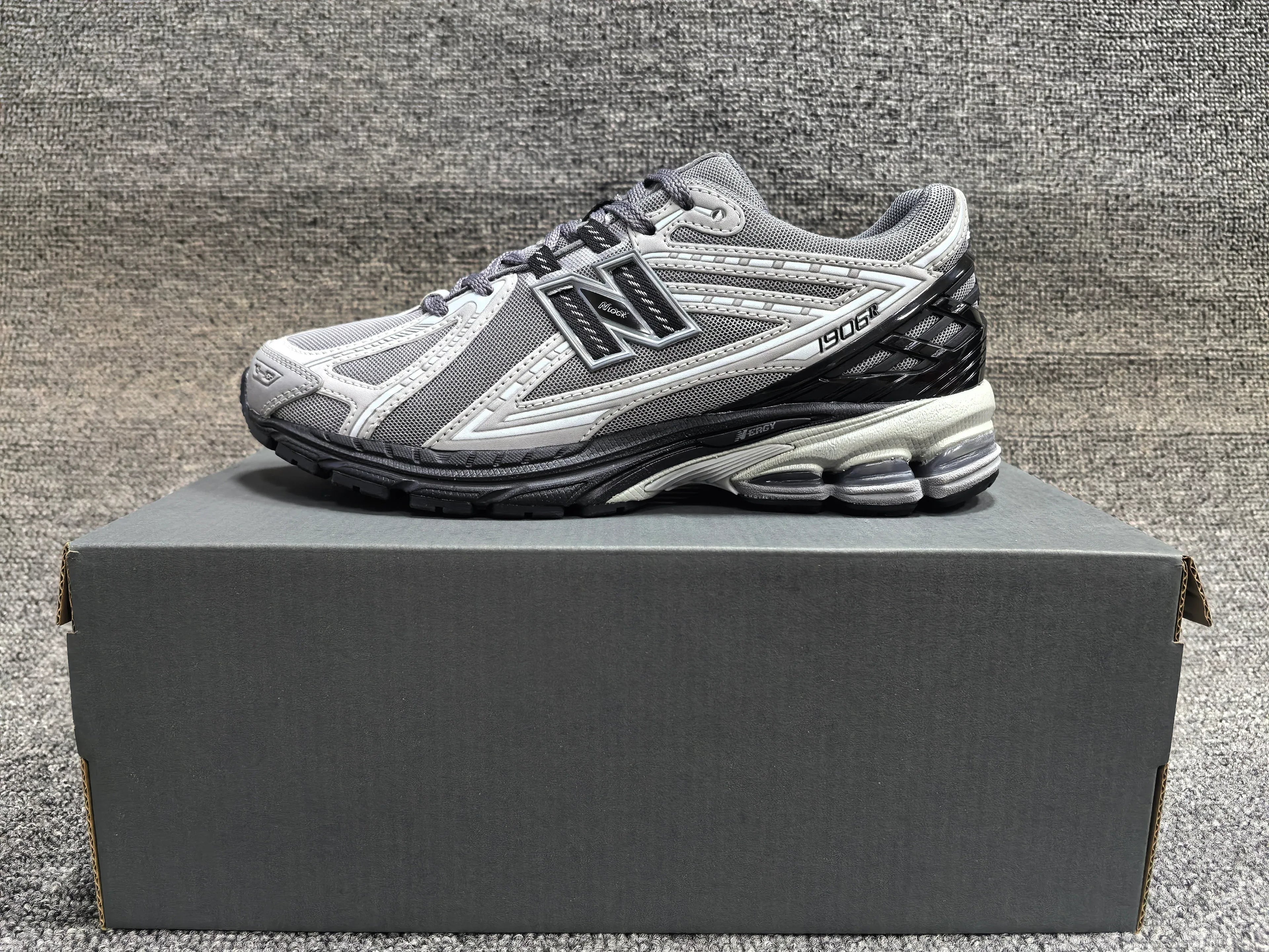 New Balance 1906R-2 Sneakers - SenopekooCLO